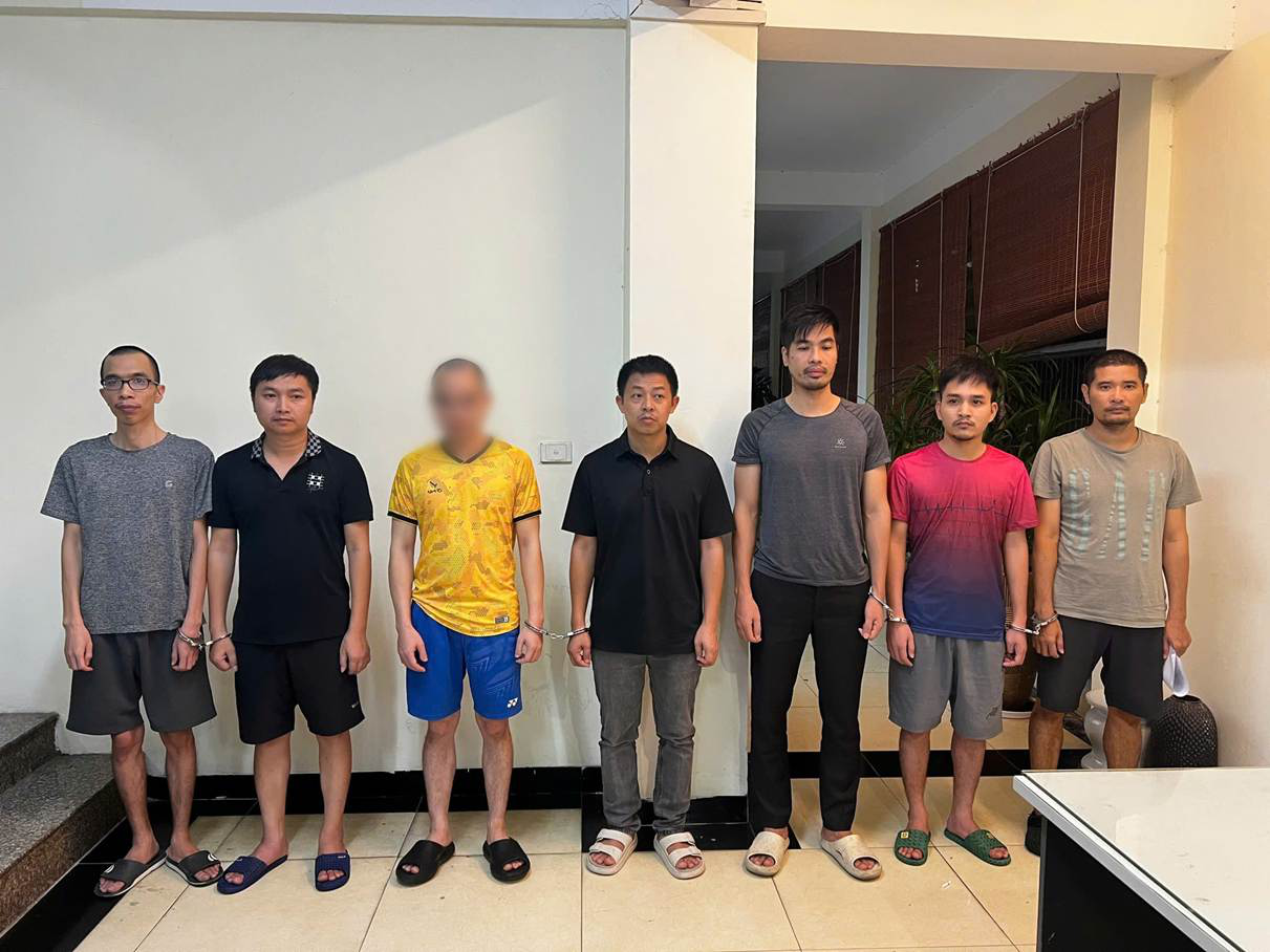 Triệt phá ổ nhóm lừa đảo đầu tư tiền điện tử LIBFX, chiếm đoạt hơn 60 tỷ đồng- Ảnh 2.