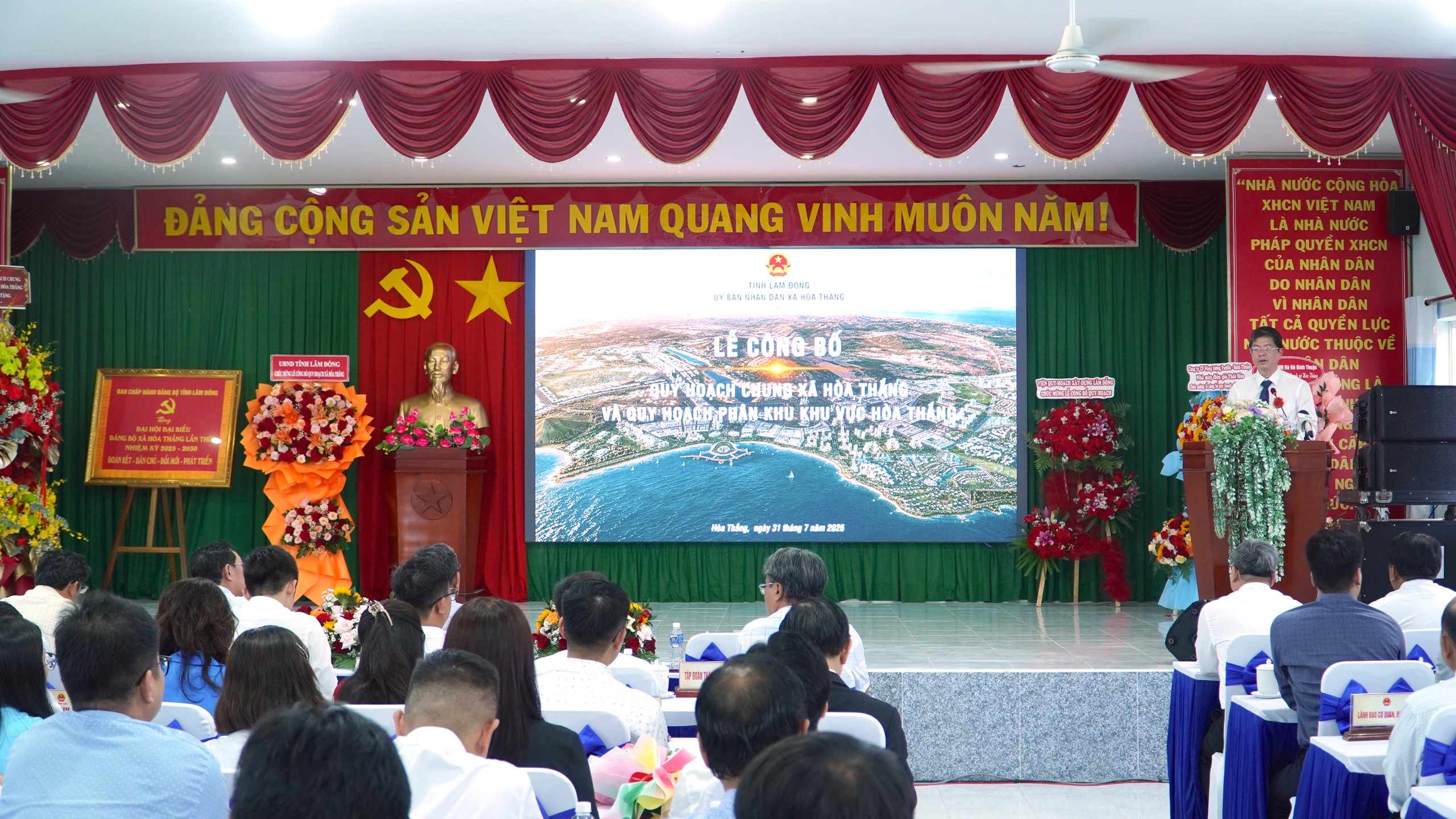 Công bố quy hoạch Hòa Thắng, hình thành trung tâm du lịch biển, logistics và năng lượng tái tạo - Ảnh 1.