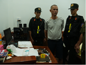 Triệt phá băng nhóm lô đề, cá độ bóng đá hơn 1.000 tỷ đồng ở Cần Thơ - Ảnh 4.