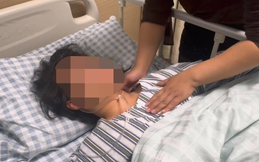 Người đ&agrave;n &ocirc;ng 40 tuổi su&yacute;t chết sau khi ăn 1 quả dưa chuột, b&aacute;c sĩ cảnh b&aacute;o "chớ dại ăn kiểu n&agrave;y"- Ảnh 2.