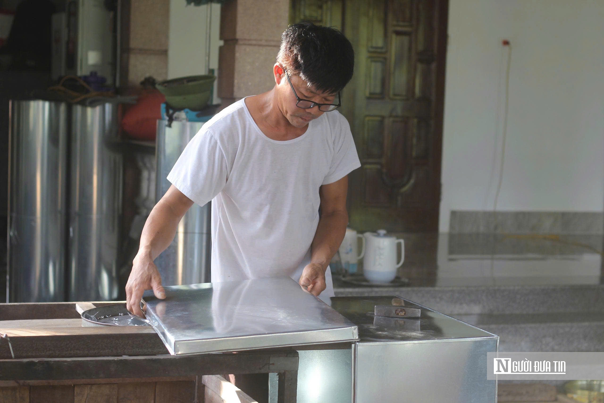 Về l&agrave;ng Xu&acirc;n Am, nghe chuyện nghề &ldquo;g&otilde; b&uacute;a ra tiền&rdquo; của người d&acirc;n xứ Nghệ- Ảnh 3.