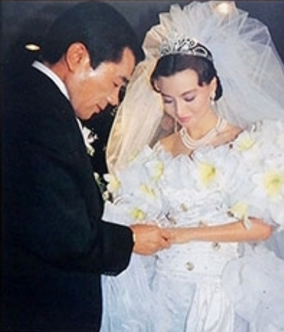 Cuộc sống kh&ocirc;ng ngờ của n&agrave;ng Hậu cưới đại gia ở tuổi đ&ocirc;i mươi nhưng vội ly h&ocirc;n sau 5 năm - Ảnh 2.