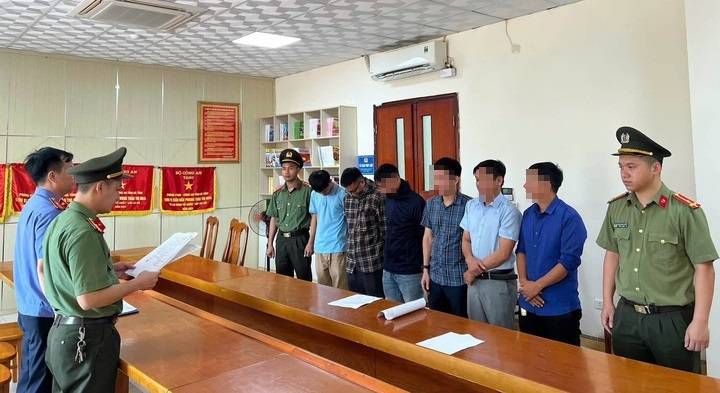 Làm giả kết quả thí nghiệm vật liệu xây dựng, 6 người bị khởi tố - Ảnh 1.