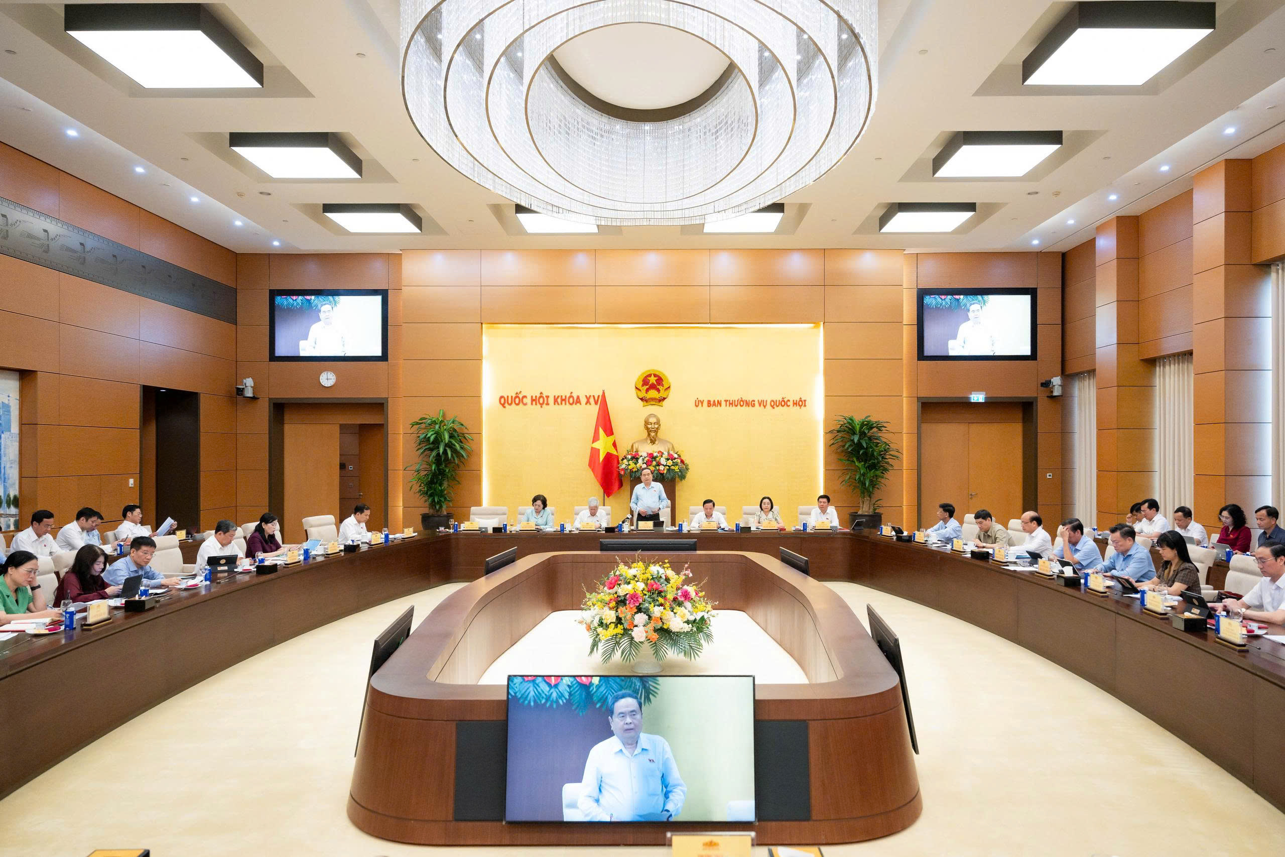 Chủ tịch Quốc hội: Hoàn thiện thể chế phải gắn với nâng cao chất lượng thực thi- Ảnh 1.