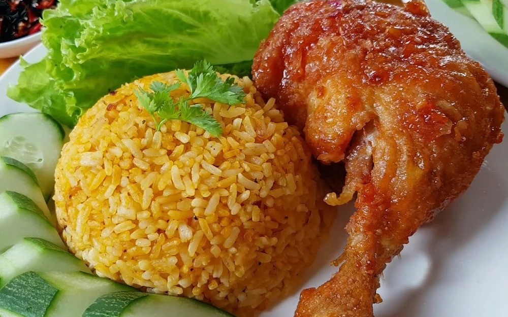 Điều gì khiến 84 người đồng loạt nhập viện sau khi ăn bánh mì ở Lâm Đồng?- Ảnh 2.