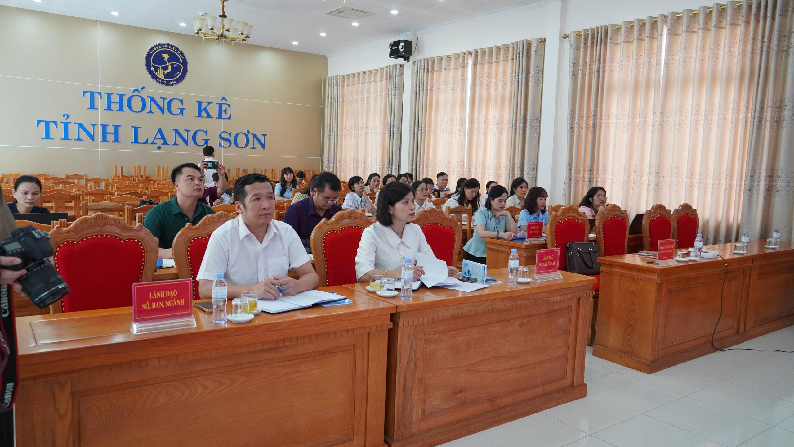 Lạng Sơn: Thương mại, dịch vụ tiếp tục là động lực tăng trưởng của nền kinh tế - Ảnh 4.