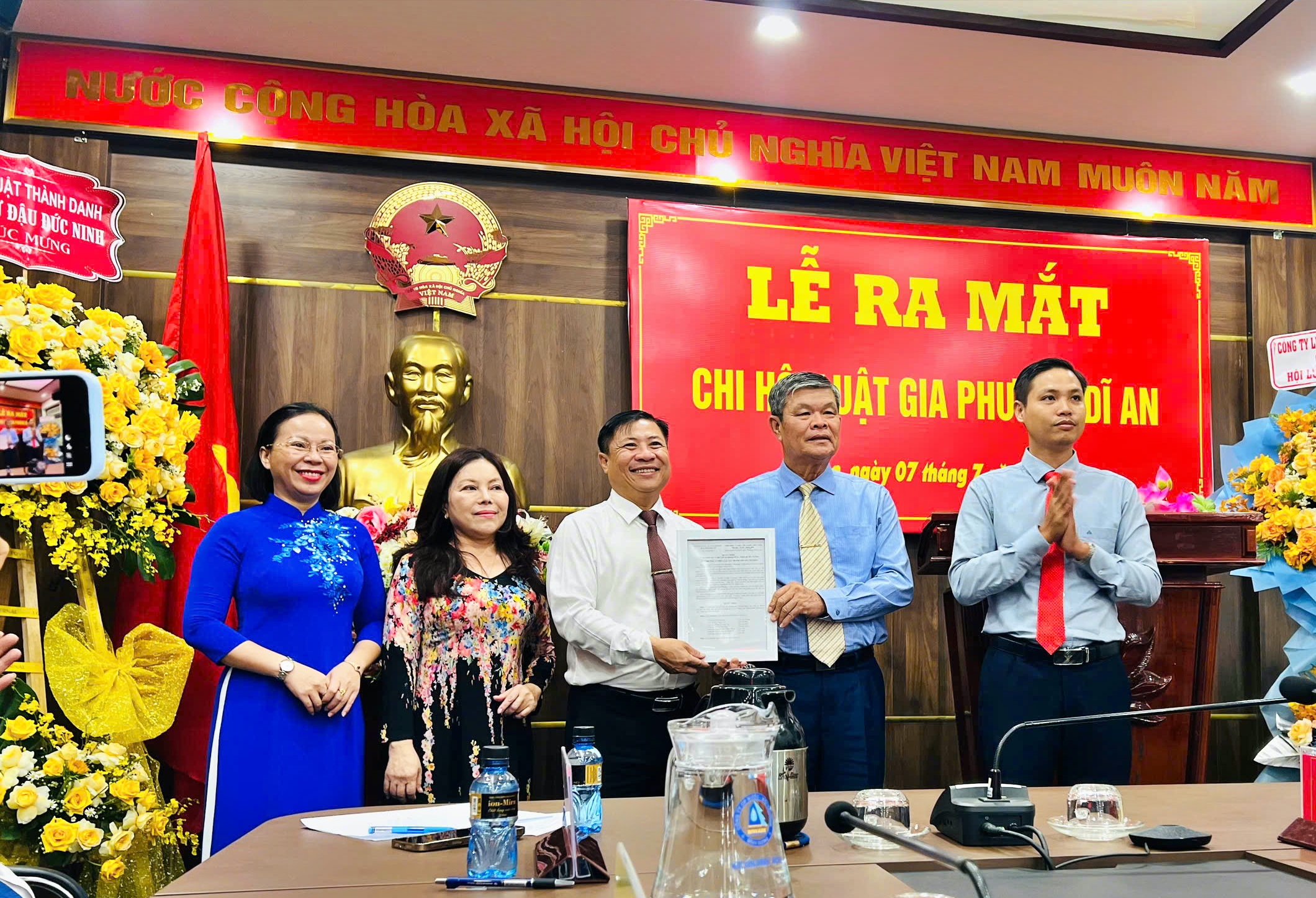 Tp.Hồ Chí Minh: Ra mắt chi hội luật gia phường Dĩ An - Ảnh 1.