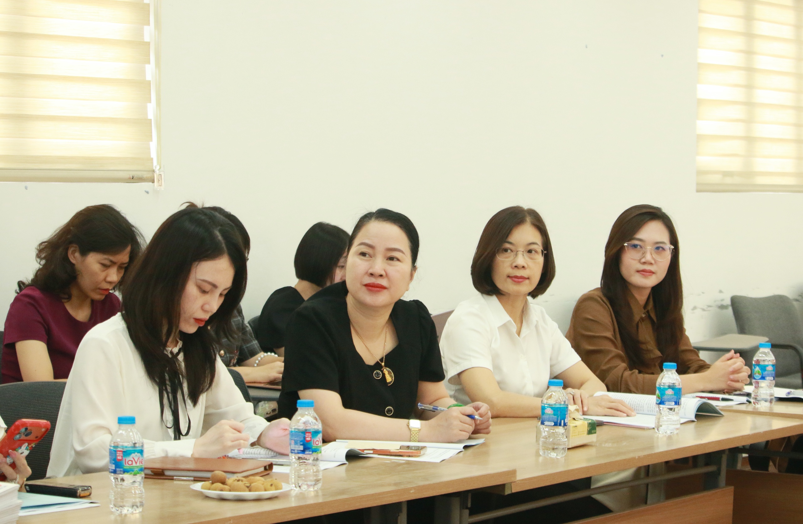 Cụm thi đua số 6 phát huy vai trò luật gia trong xây dựng pháp luật và cải cách tư pháp - Ảnh 3.