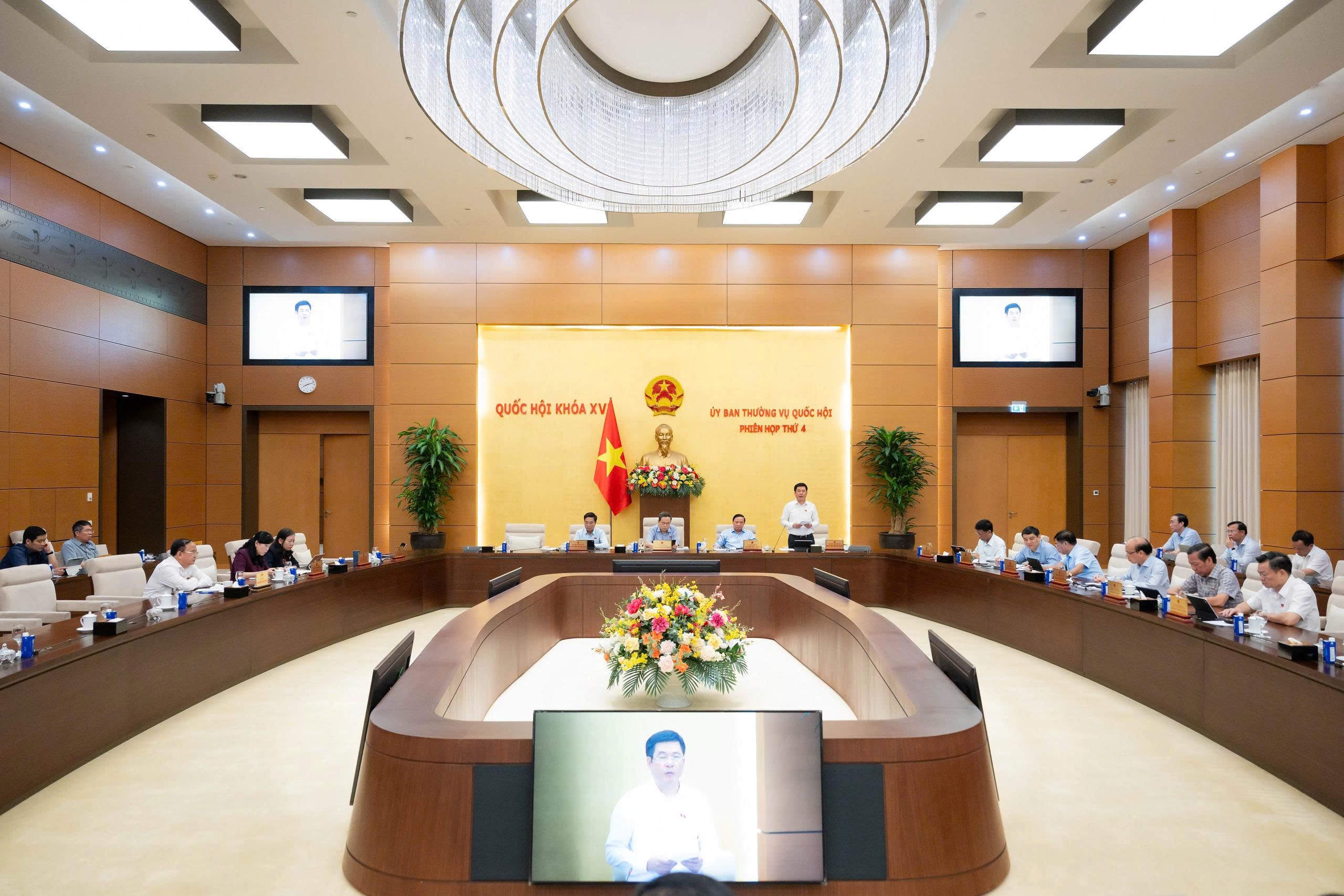 Sửa Luật Dầu khí: Đẩy mạnh phân cấp, phân quyền - Ảnh 2.