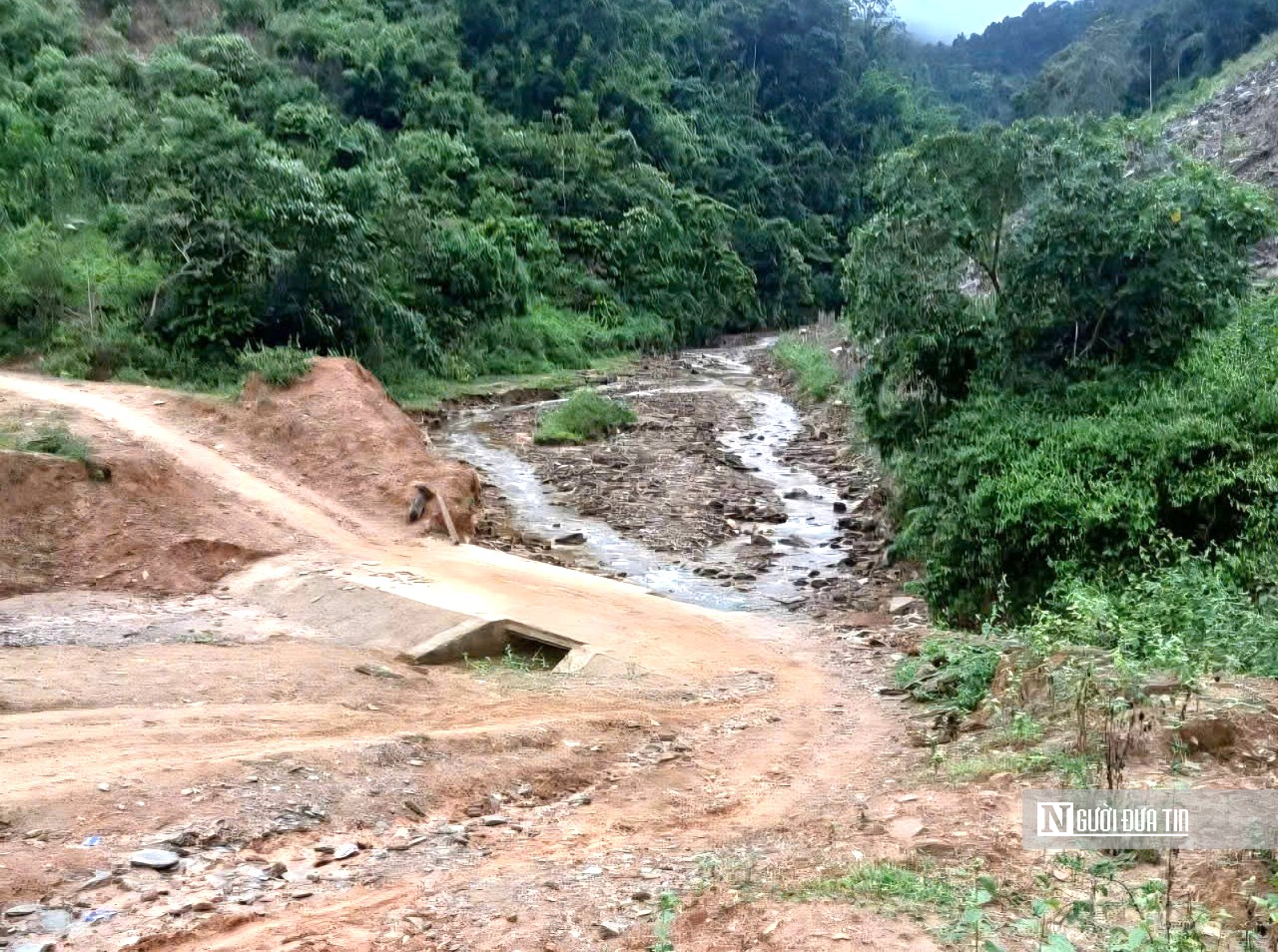Đầu tư trăm tỷ xây 26 cây cầu, nối nhịp bờ vui miền núi xứ Thanh- Ảnh 4.