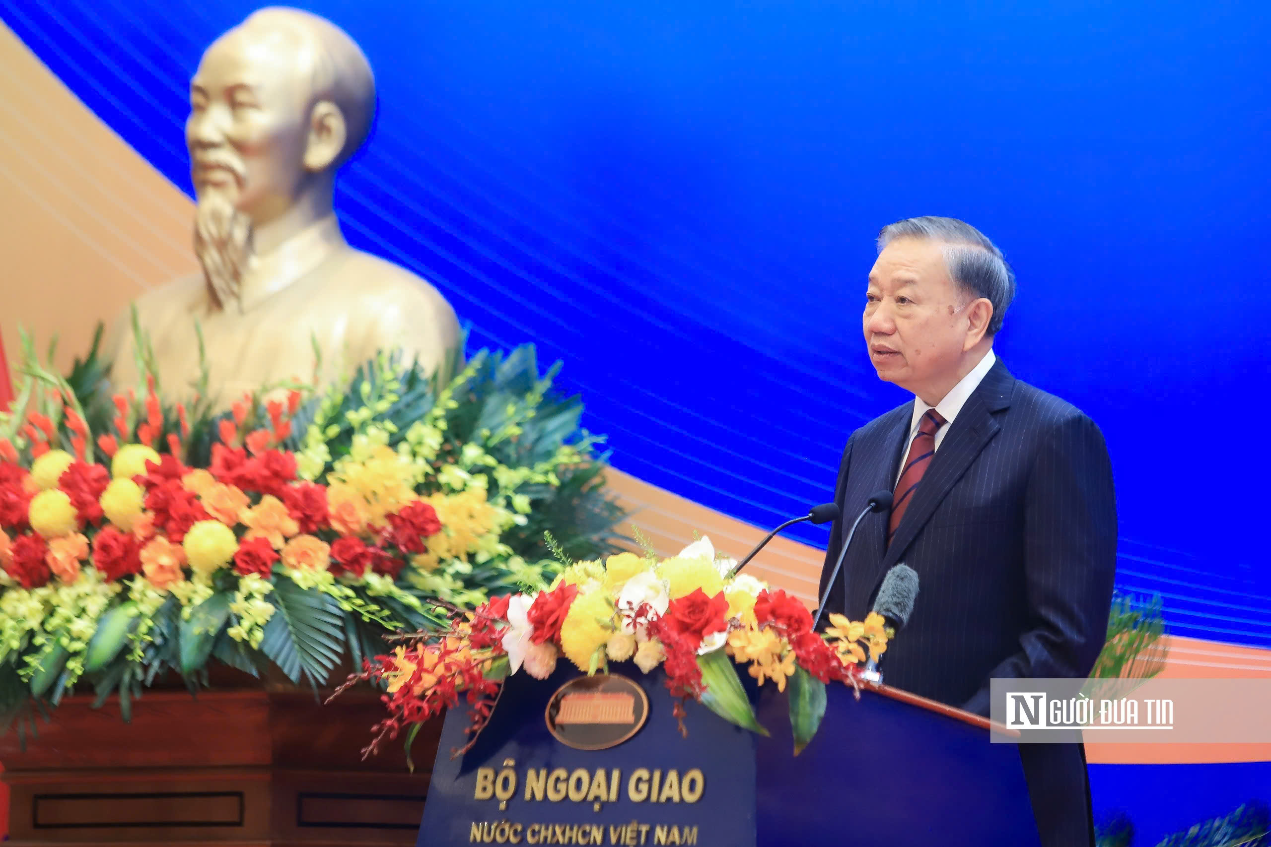 Đối ngoại phải phát huy vai trò tiên phong, tham mưu đúng, hành động kịp thời - Ảnh 3.