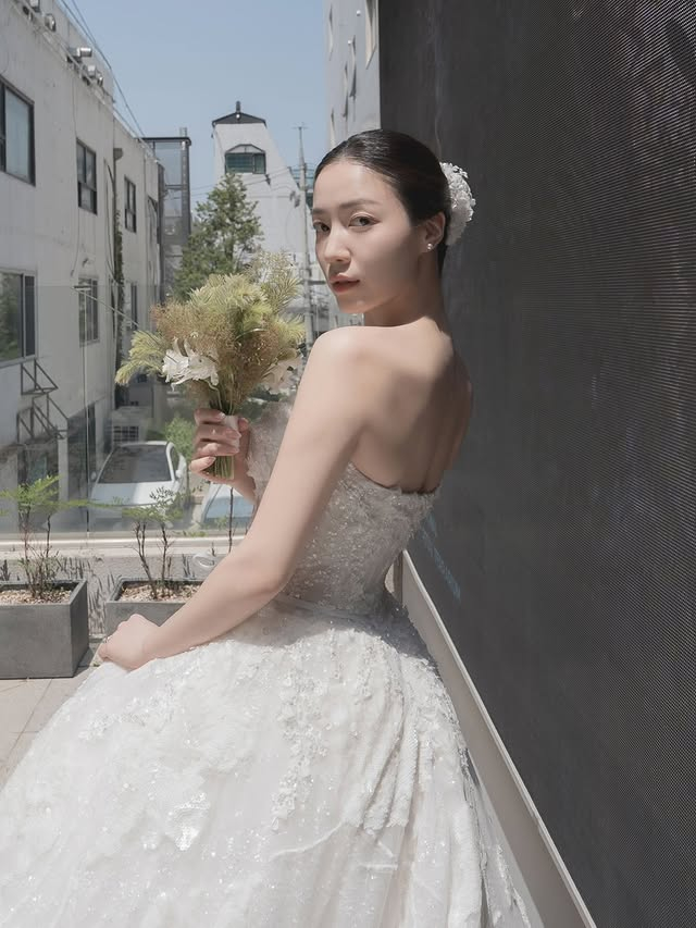 Cựu th&agrave;nh vi&ecirc;n nh&oacute;m T-ara khoe khoảnh khắc hẹn h&ograve; ngọt ng&agrave;o với chồng sắp cưới - Ảnh 5.