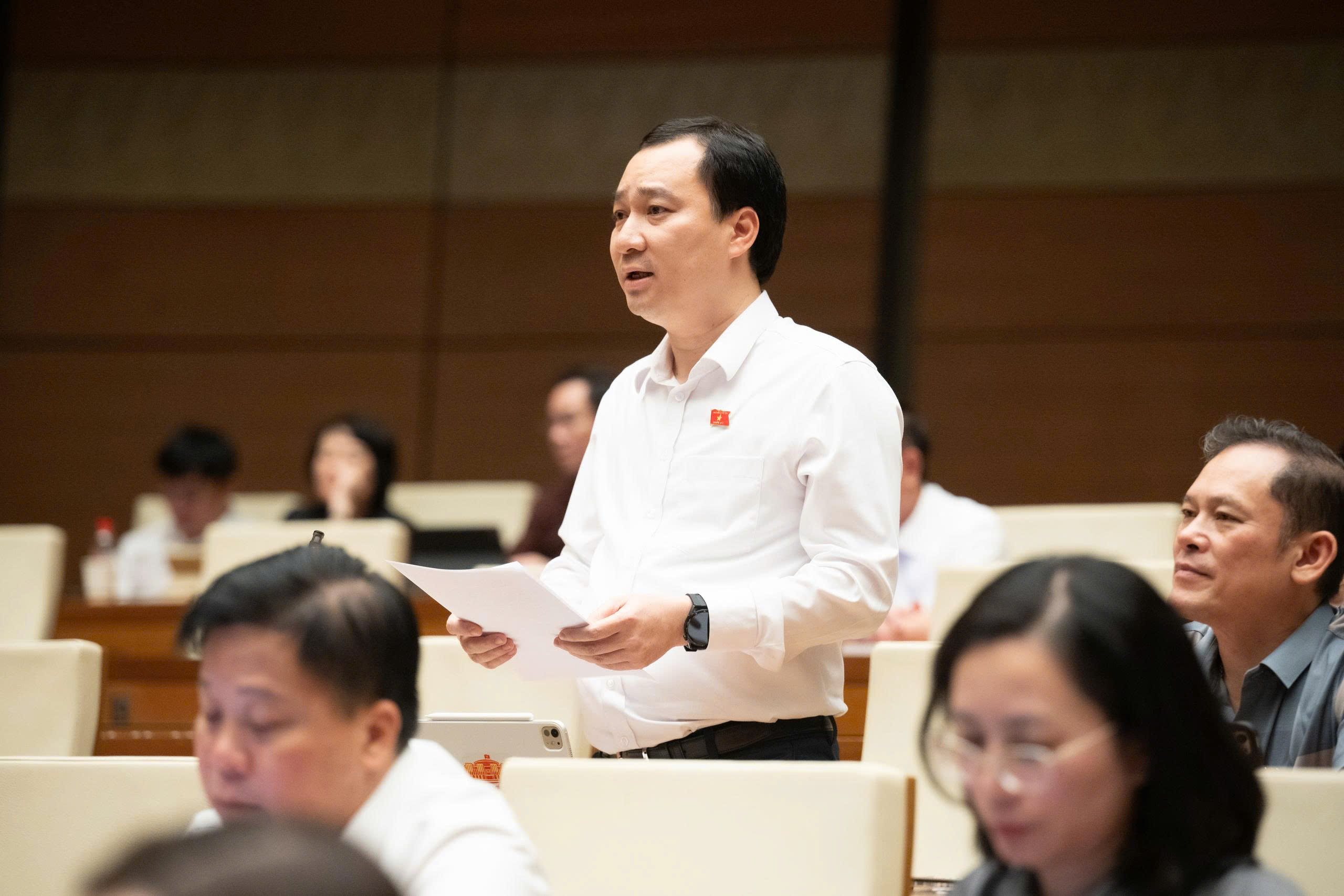 Bộ trưởng Xây dựng: Thu hẹp đáng kể các trường hợp phải có chứng chỉ hành nghề kiến trúc - Ảnh 2.
