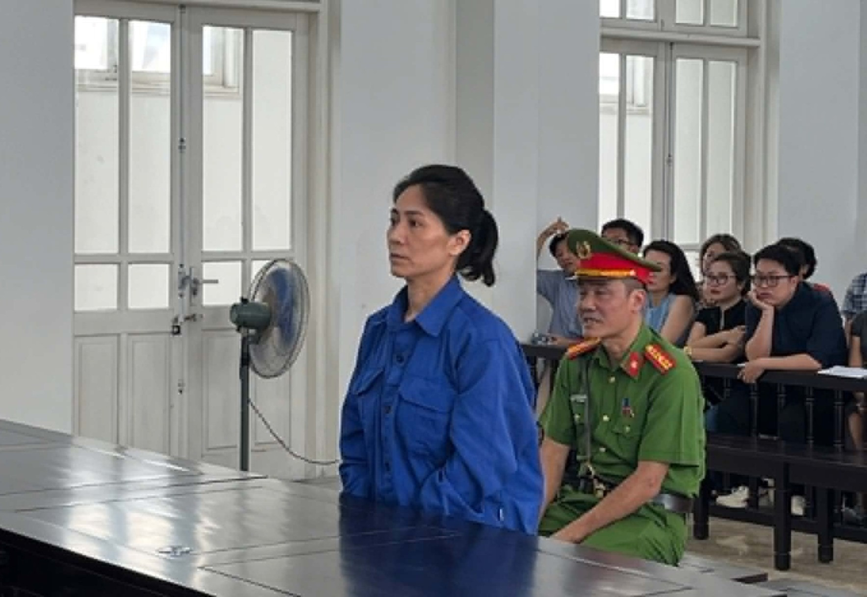 X&eacute;t xử nữ gi&aacute;m đốc tổ chức show 'Về đ&acirc;y bốn c&aacute;nh chim trời' - Ảnh 1.