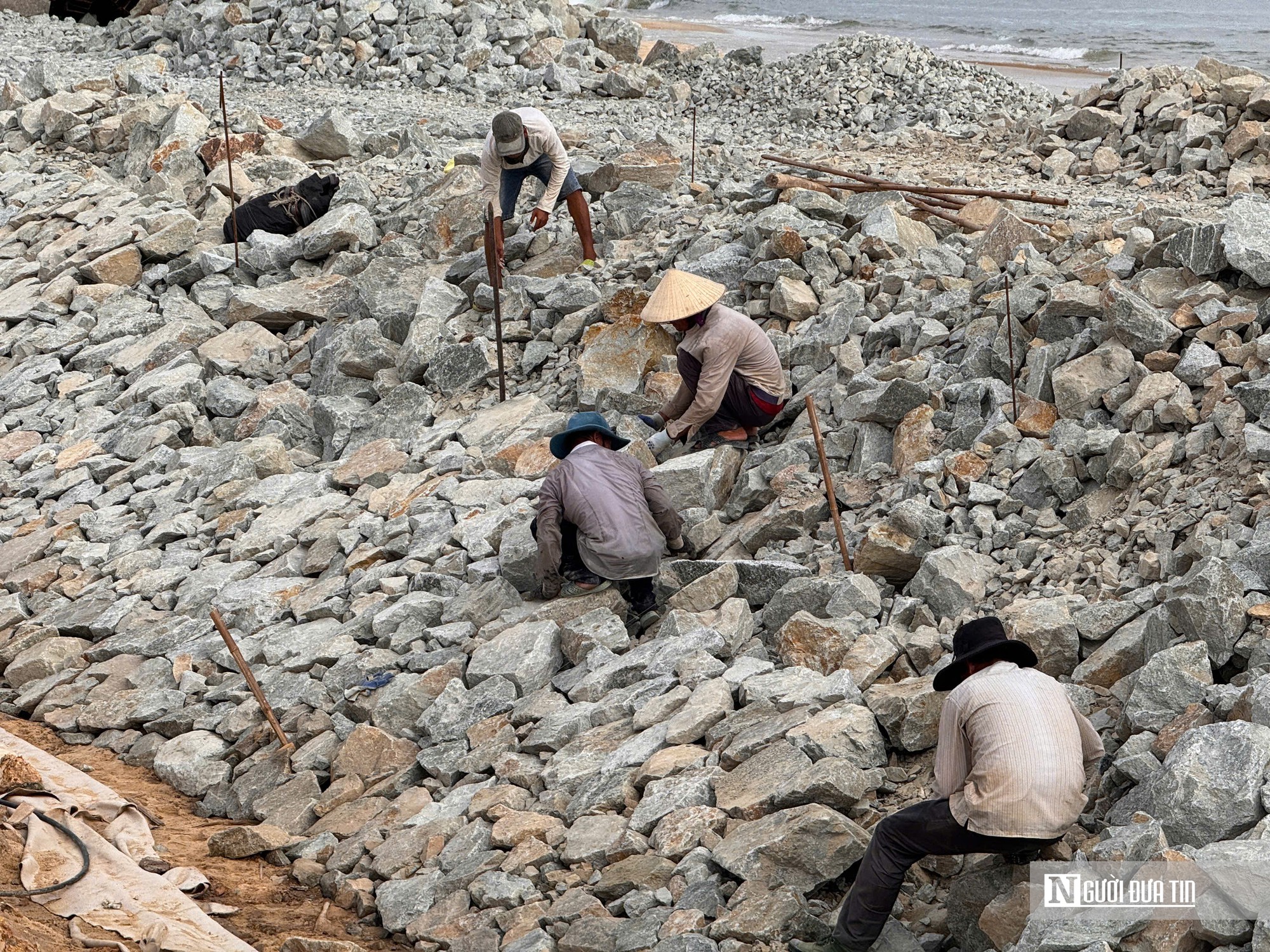 Huế làm gì để xóa “điểm nóng” sạt lở ven biển?- Ảnh 9.