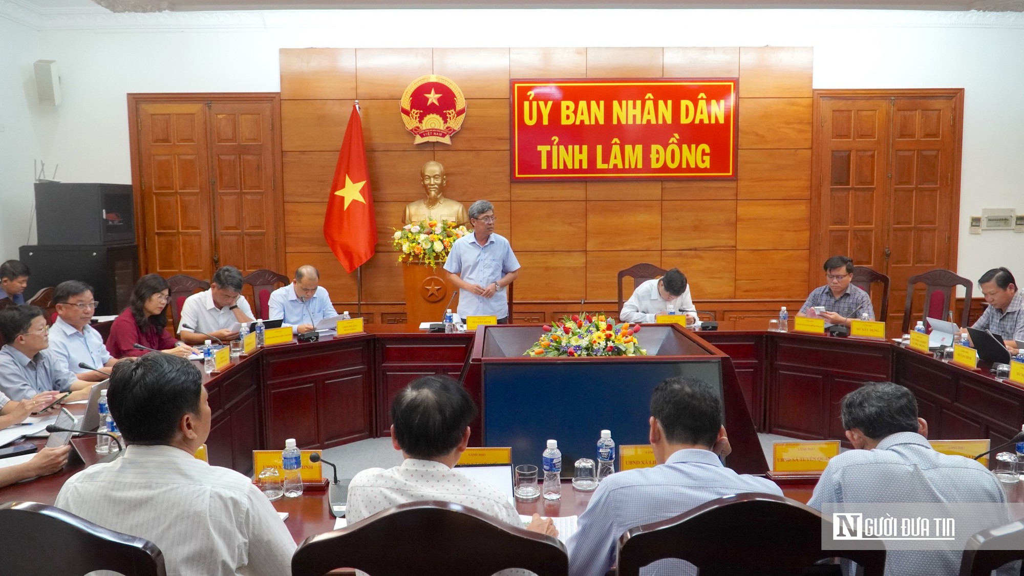 Hàng trăm dự án với hơn 3.300 tỷ đồng vốn, Lâm Đồng quyết liệt tháo gỡ điểm nghẽn giải ngân- Ảnh 1.