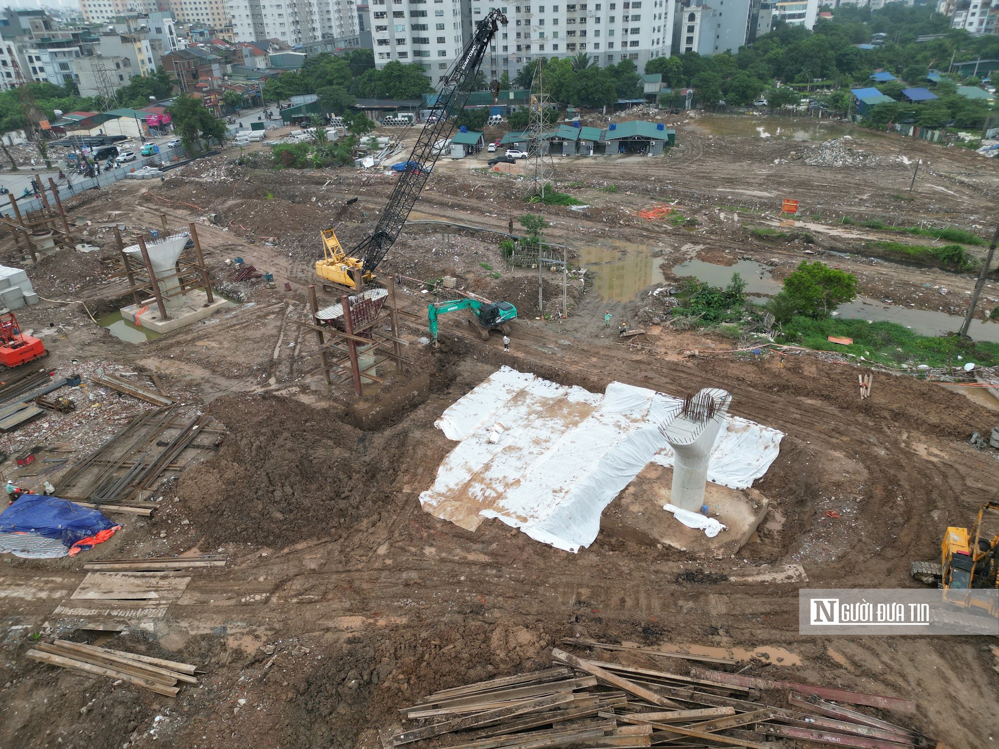 Nút giao Phạm Tu - đường 70 được “thay áo”, trụ cầu mọc lên, công trường tăng tốc - Ảnh 3.