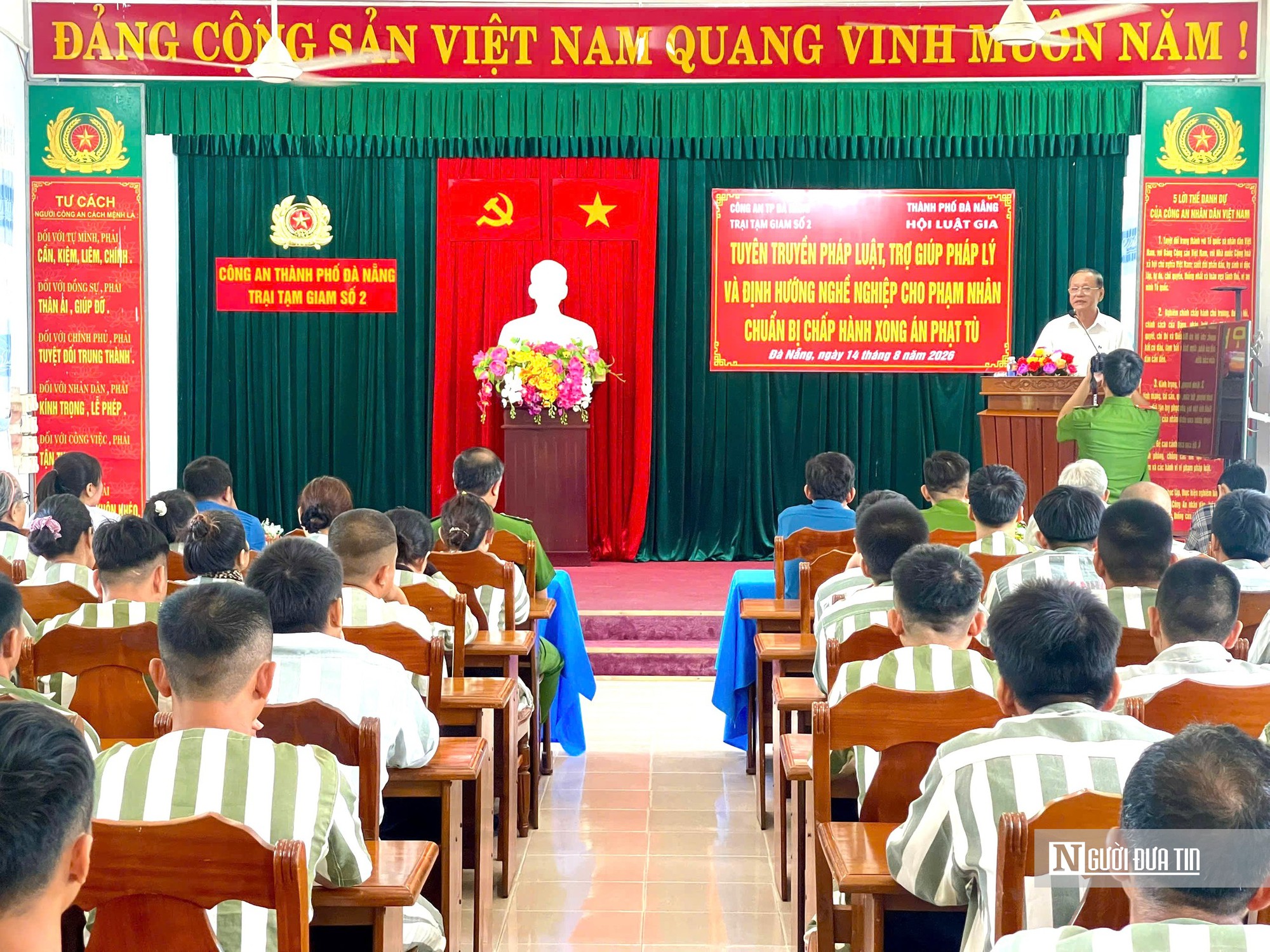 Ng&agrave;y trở về của người m&atilde;n hạn t&ugrave; bắt đầu từ hiểu luật, c&oacute; nghề v&agrave; một cơ hội l&agrave;m lại- Ảnh 2.