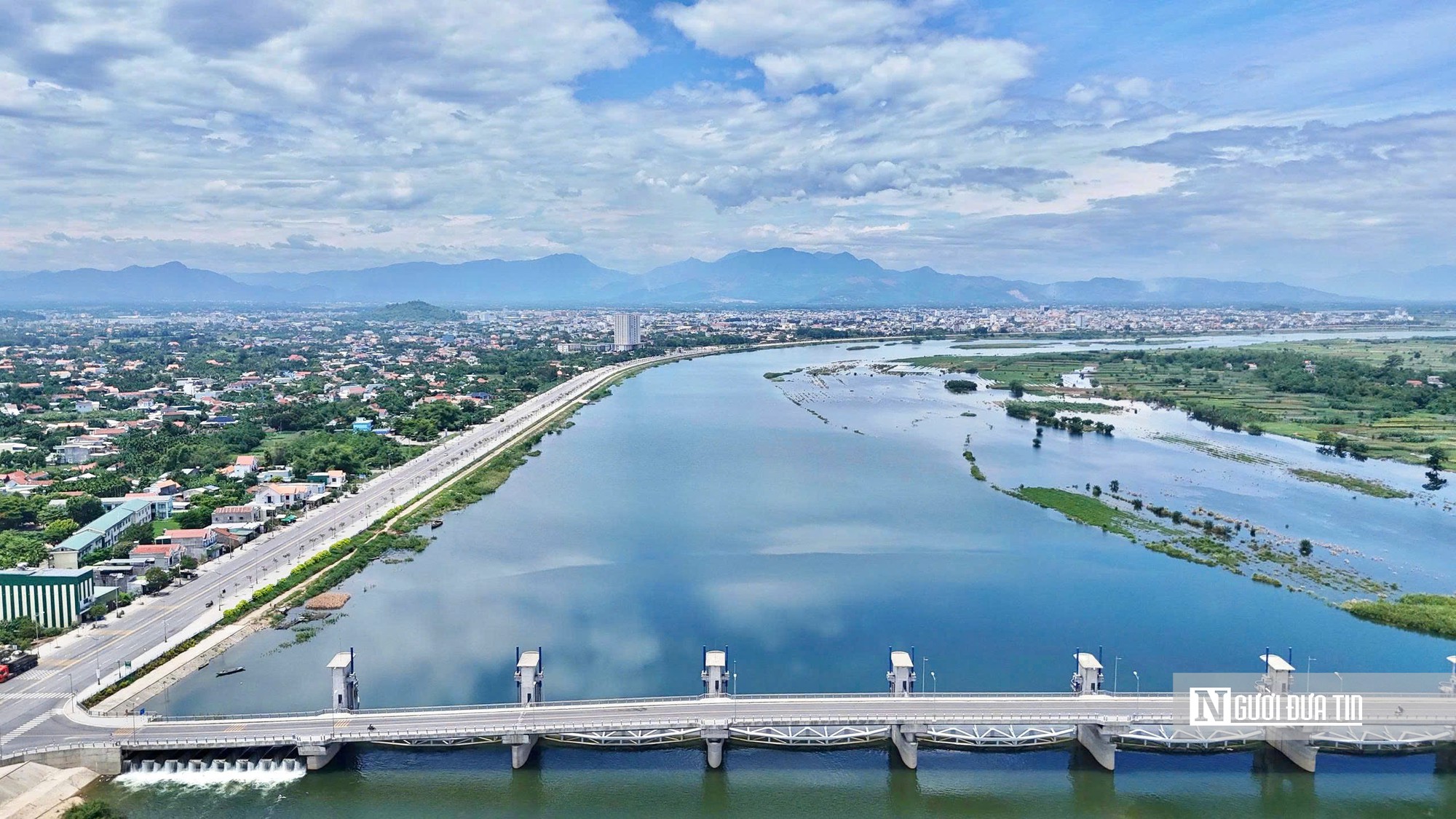 Ngắm sông Trà Khúc "thay áo" khi đập dâng gần 1.500 tỷ đồng tích nước- Ảnh 9.
