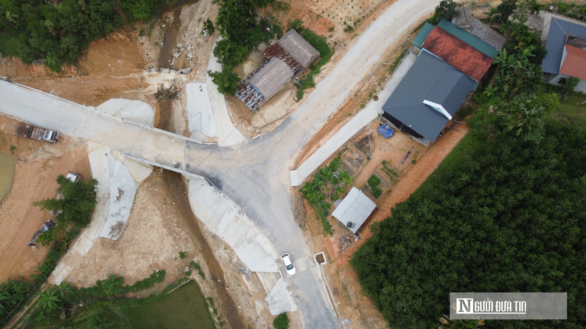 Niềm vui của người dân vùng cao khi lần đầu có đường, cầu xóa cảnh cô lập- Ảnh 5.