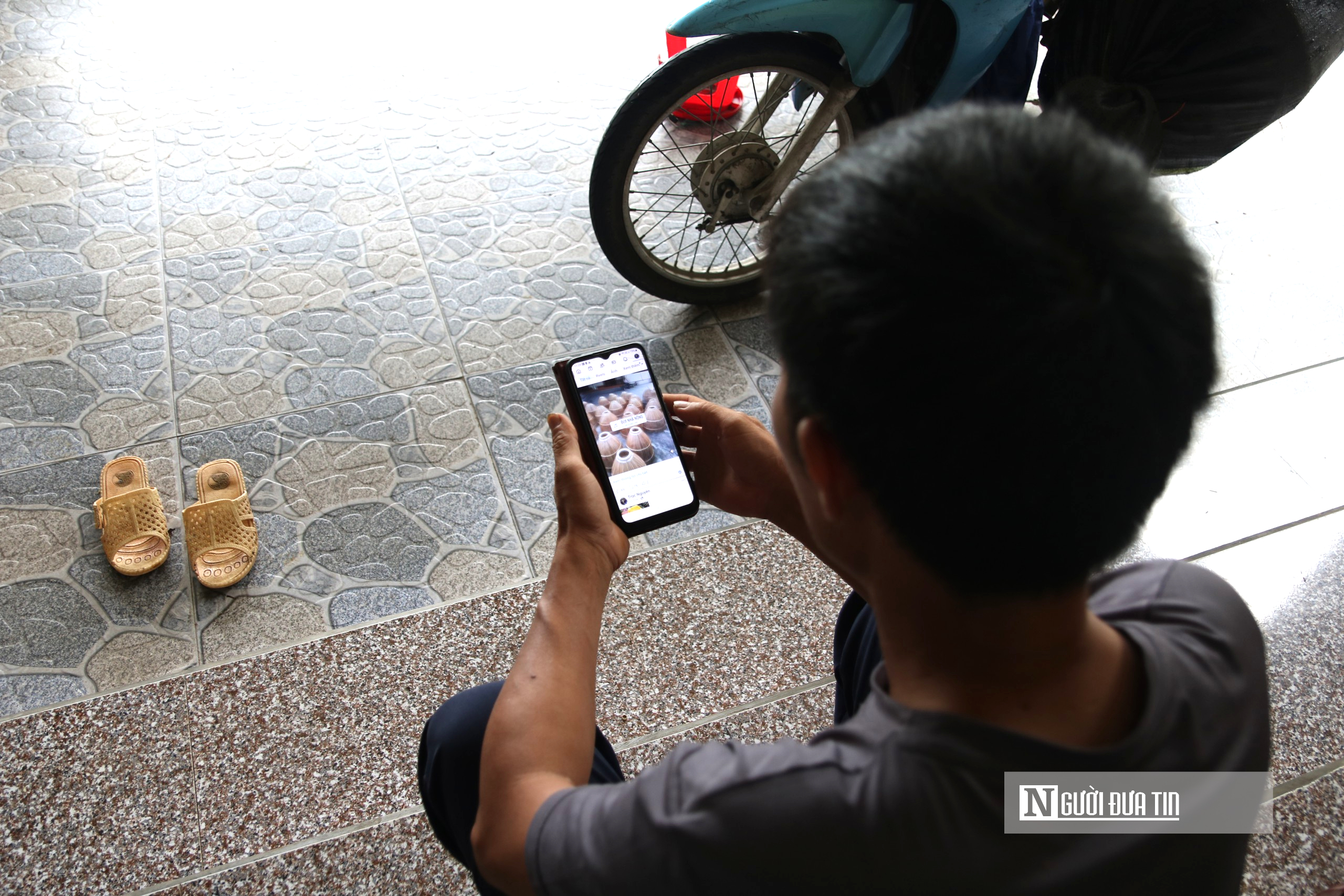 Làng nghề đan nơm tre bứt phá nhờ tư duy đổi mới đưa sản phẩm lên nền tảng số- Ảnh 8.