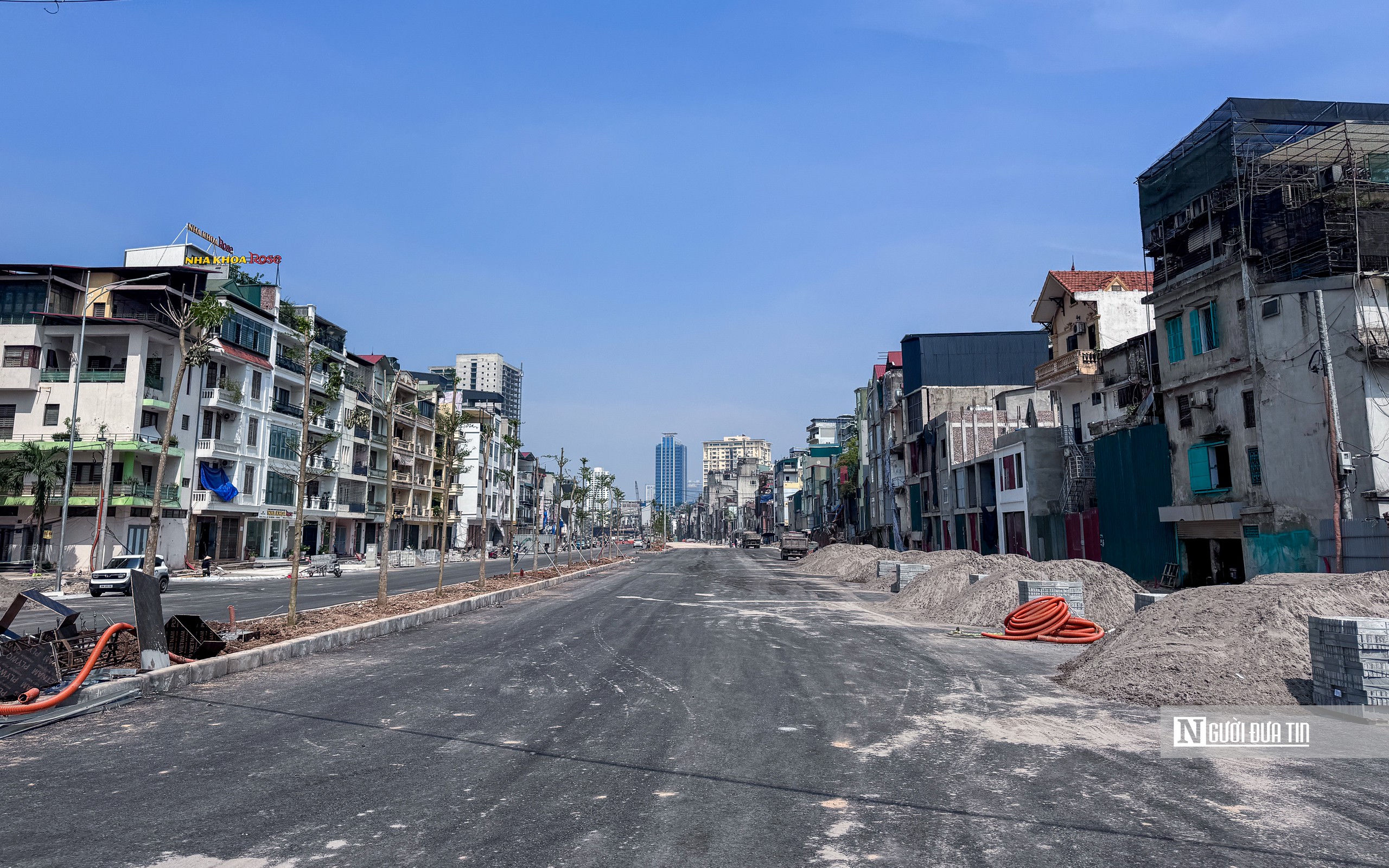 Khu đất xen kẹt trên Vành đai 1 làm vườn hoa, cây xanh thế chỗ cho nhà siêu mỏng siêu méo- Ảnh 2.