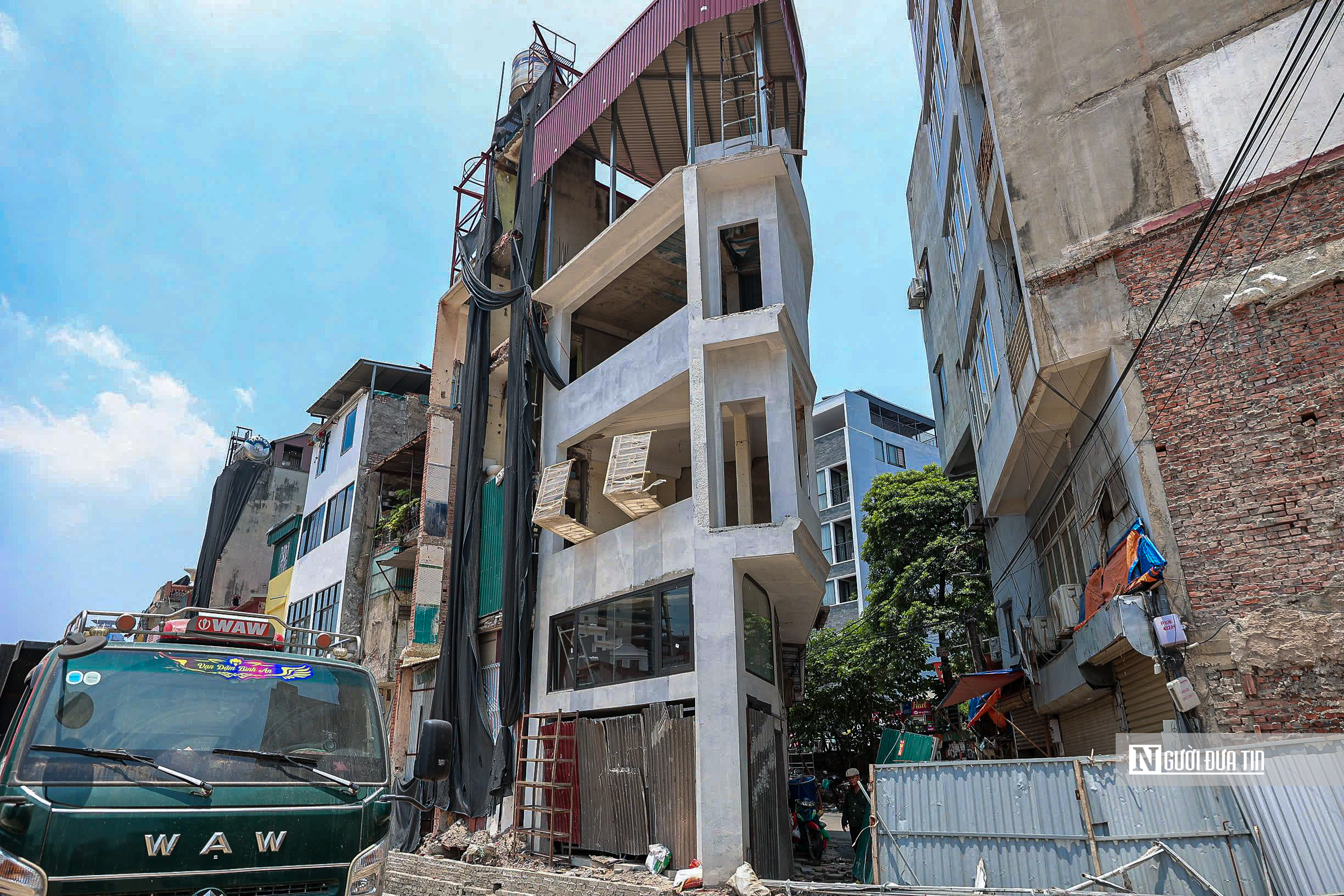 Khu đất xen kẹt trên Vành đai 1 làm vườn hoa, cây xanh thế chỗ cho nhà siêu mỏng siêu méo- Ảnh 12.