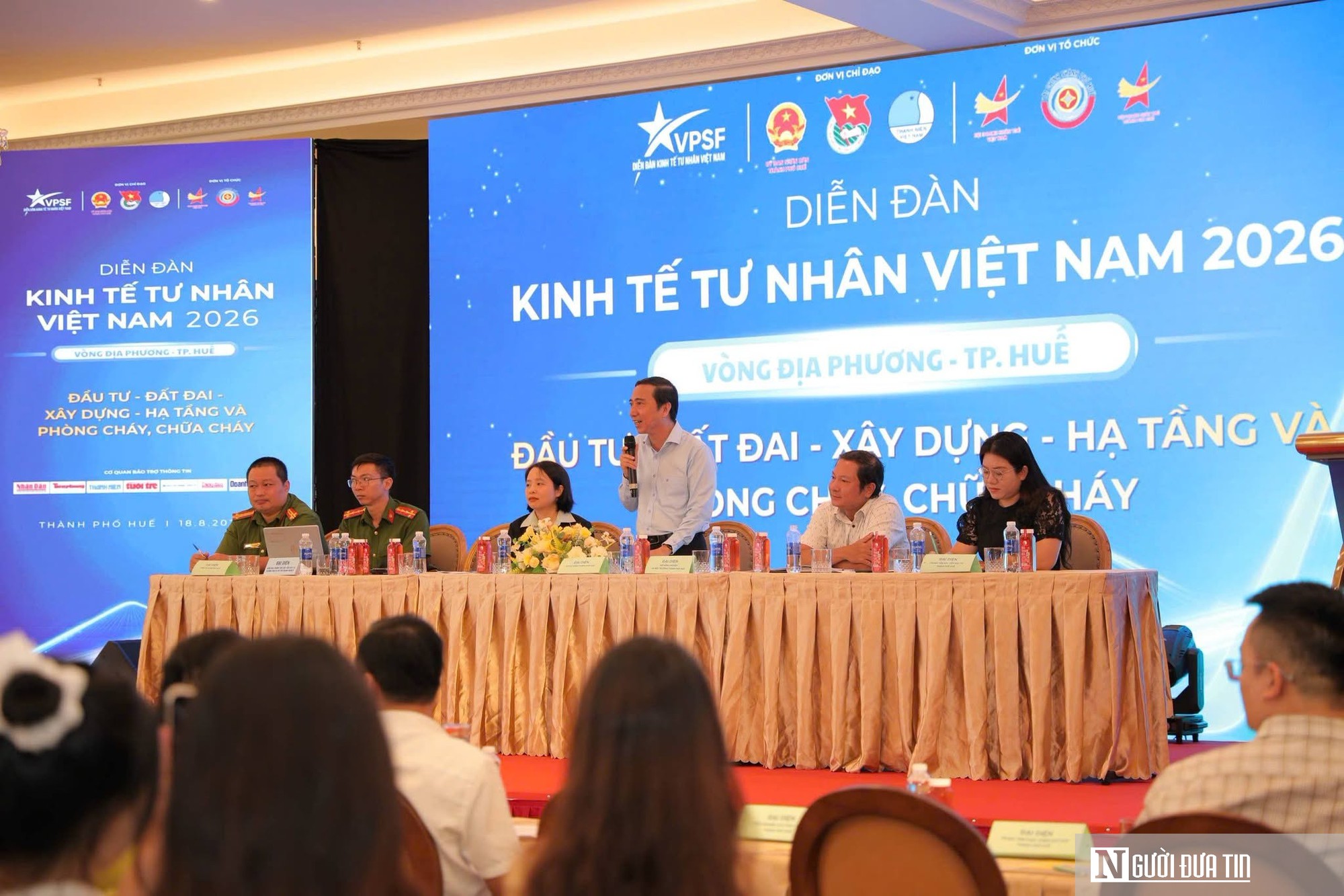 Huế lắng nghe doanh nghiệp, khơi thông động lực tăng trưởng- Ảnh 2.