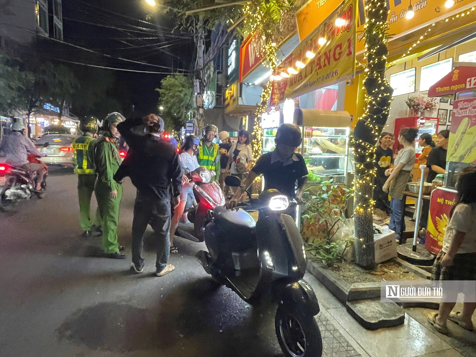 Đô thị Quy Nhơn kẻ lại vỉa hè, trả không gian cho người đi bộ- Ảnh 5.