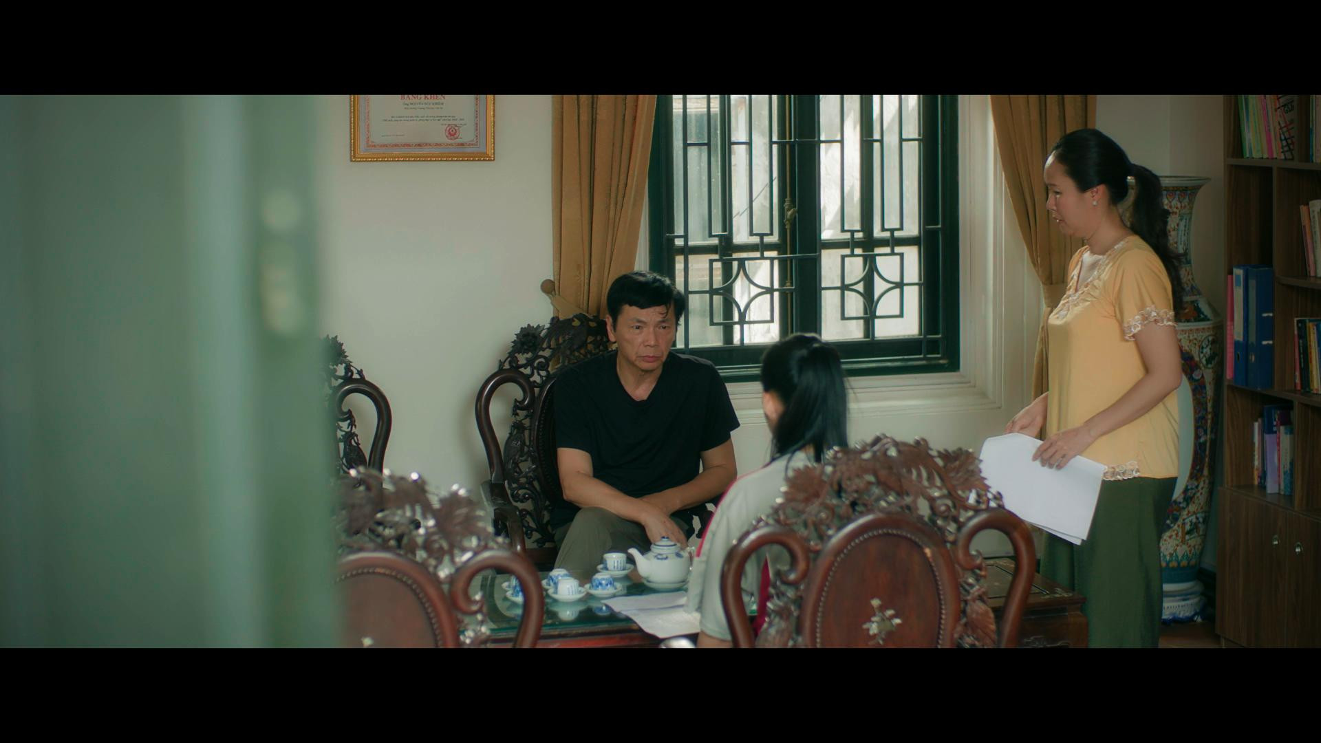 NSND Trung Anh: Ông bố khắt khe trên màn ảnh và quan điểm bất ngờ về chuyện nuôi dạy con - Ảnh 3.