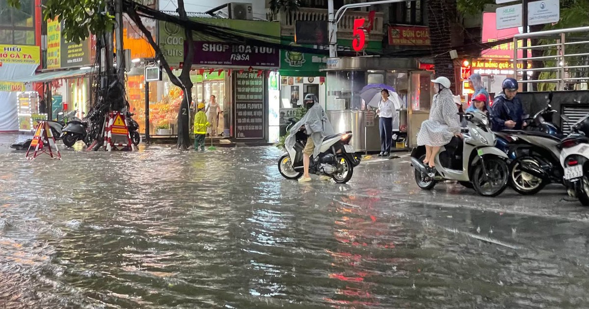 Dự báo thời tiết 20/8/2026: Miền Bắc đón đợt mưa to như trút nước, cảnh báo thời tiết nguy hiểm - Ảnh 1.