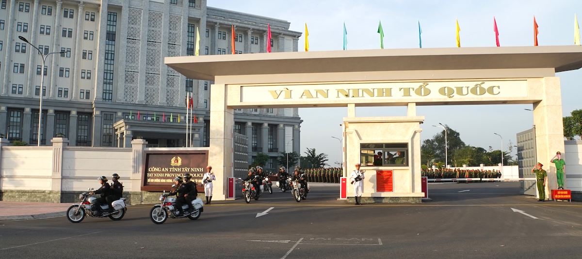 Công an Tây Ninh kéo giảm mạnh tội phạm, củng cố thế trận an ninh nhân dân - Ảnh 1.