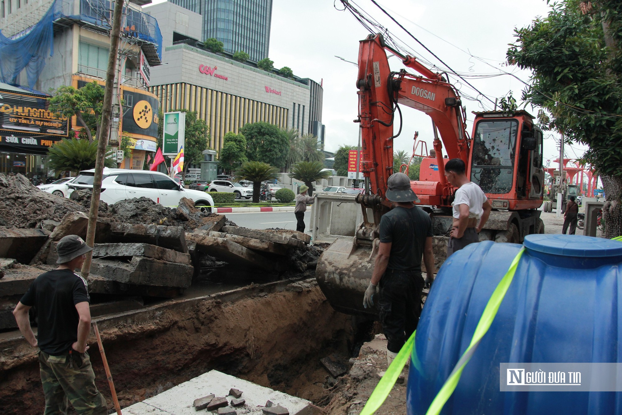 Đẩy nhanh thi công dự án 325 tỷ đồng chỉnh trang nâng cấp tuyến đường Quốc lộ 1A - Ảnh 5.