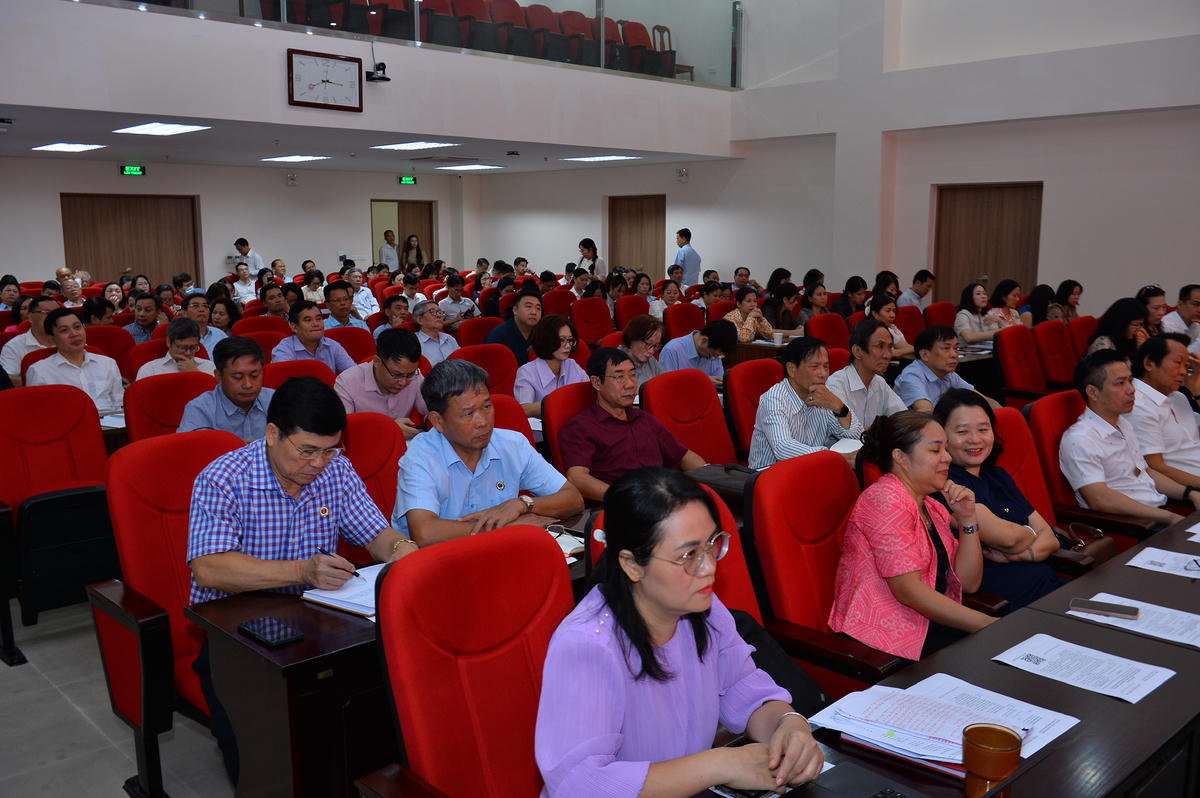 N&acirc;ng cao năng lực tham mưu, đưa c&ocirc;ng t&aacute;c x&acirc;y dựng Đảng s&aacute;t thực tiễn - Ảnh 3.