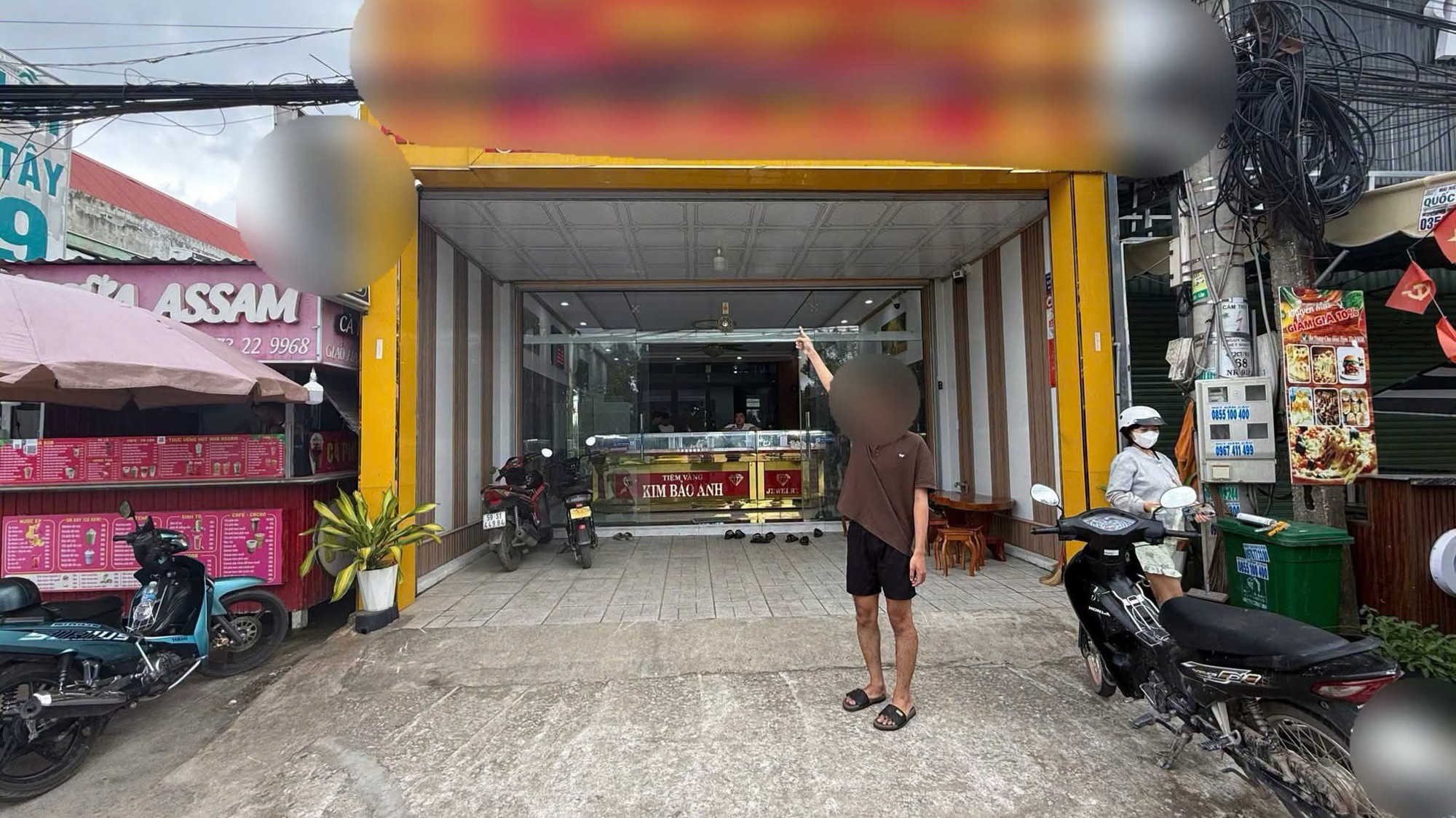 Bắt nam sinh viên giật lắc vàng 17 triệu đồng sau 3 giờ- Ảnh 1.