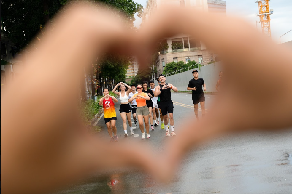 Chiến dịch chạy bộ trực tuyến trong khuôn khổ giải Marathon quốc tế Hà Nội  Techcombank cán mốc gây quỹ 5 tỷ đồng chỉ trong 11 ngày - Ảnh 2.