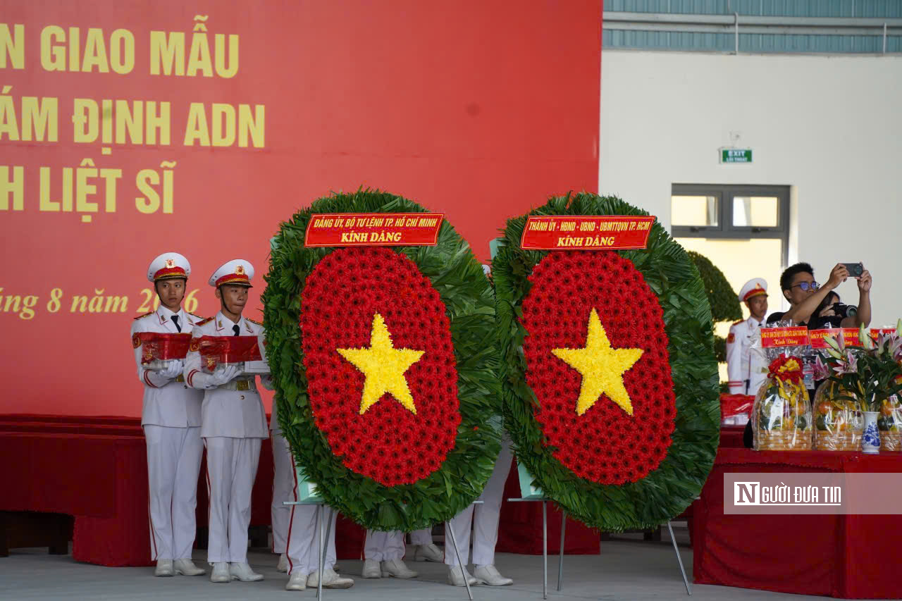 Chuyến bay đặc biệt chở 7.104 mẫu hài cốt liệt sĩ Tp.HCM đi tìm tên- Ảnh 6.