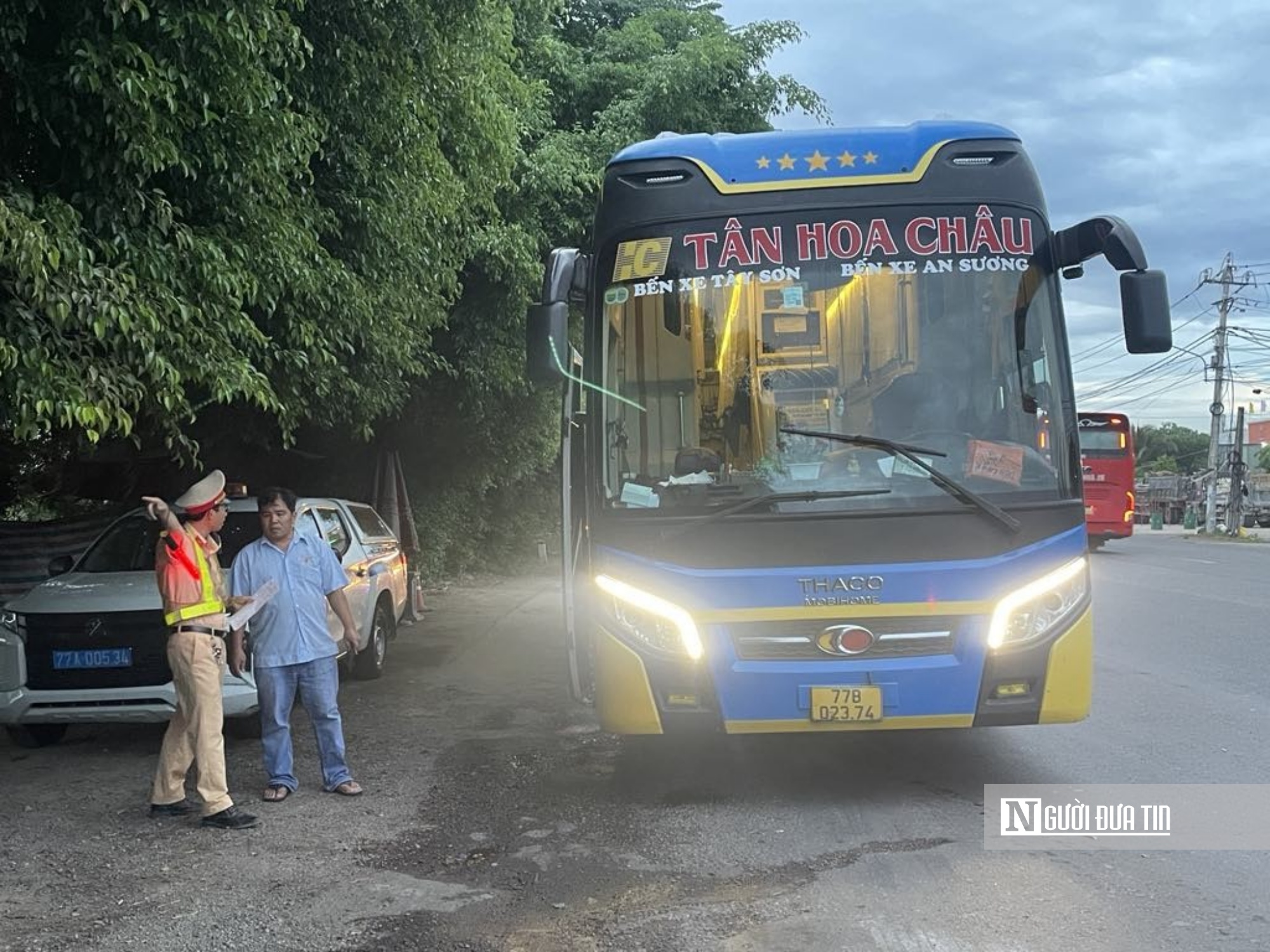 Thủ tướng yêu cầu xử lý dứt điểm “bến cóc”, xe hợp đồng trá hình- Ảnh 1.