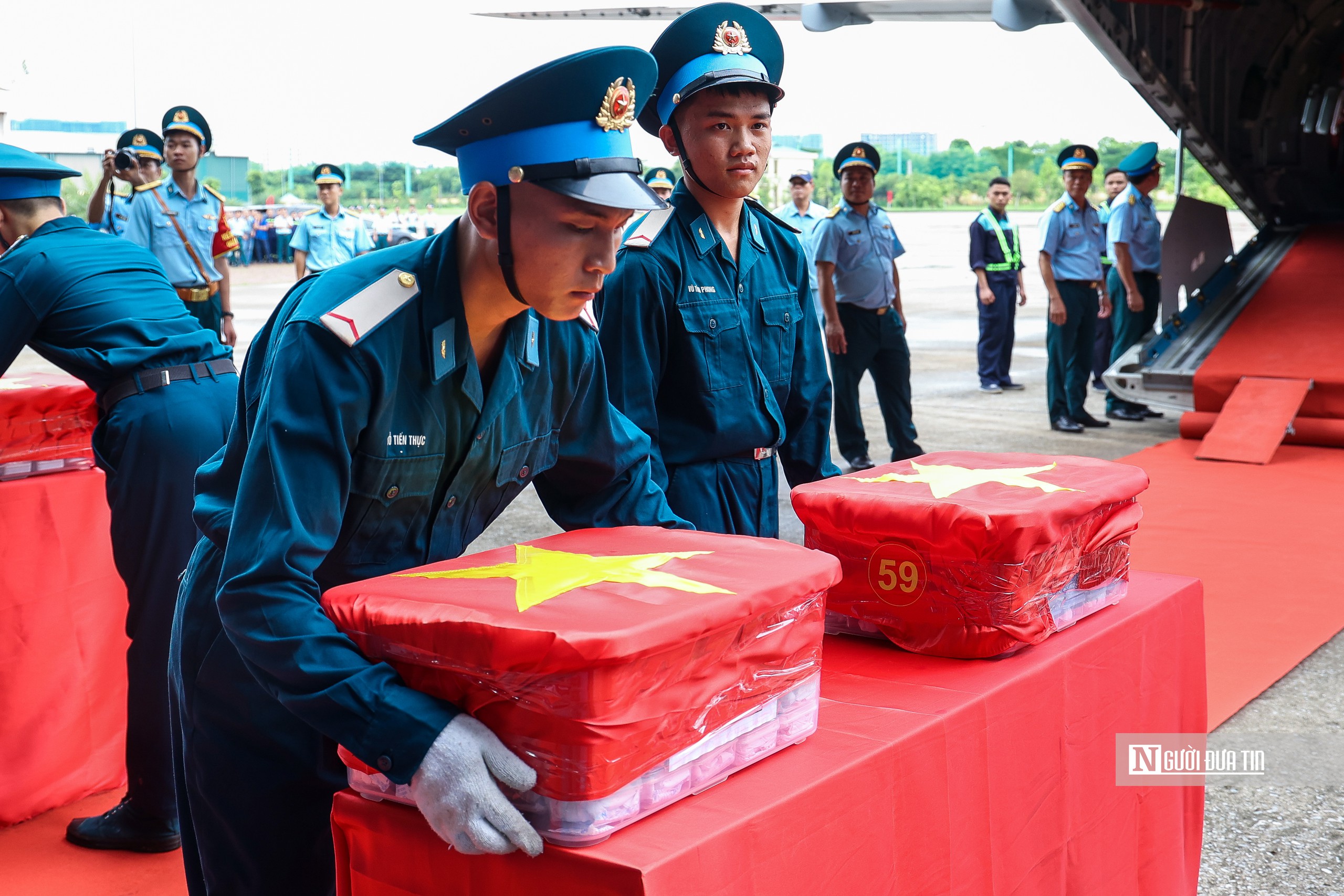 Chuyến bay đặc biệt đến Hà Nội mang theo hàng nghìn hy vọng xác nhận danh tính liệt sĩ- Ảnh 4.