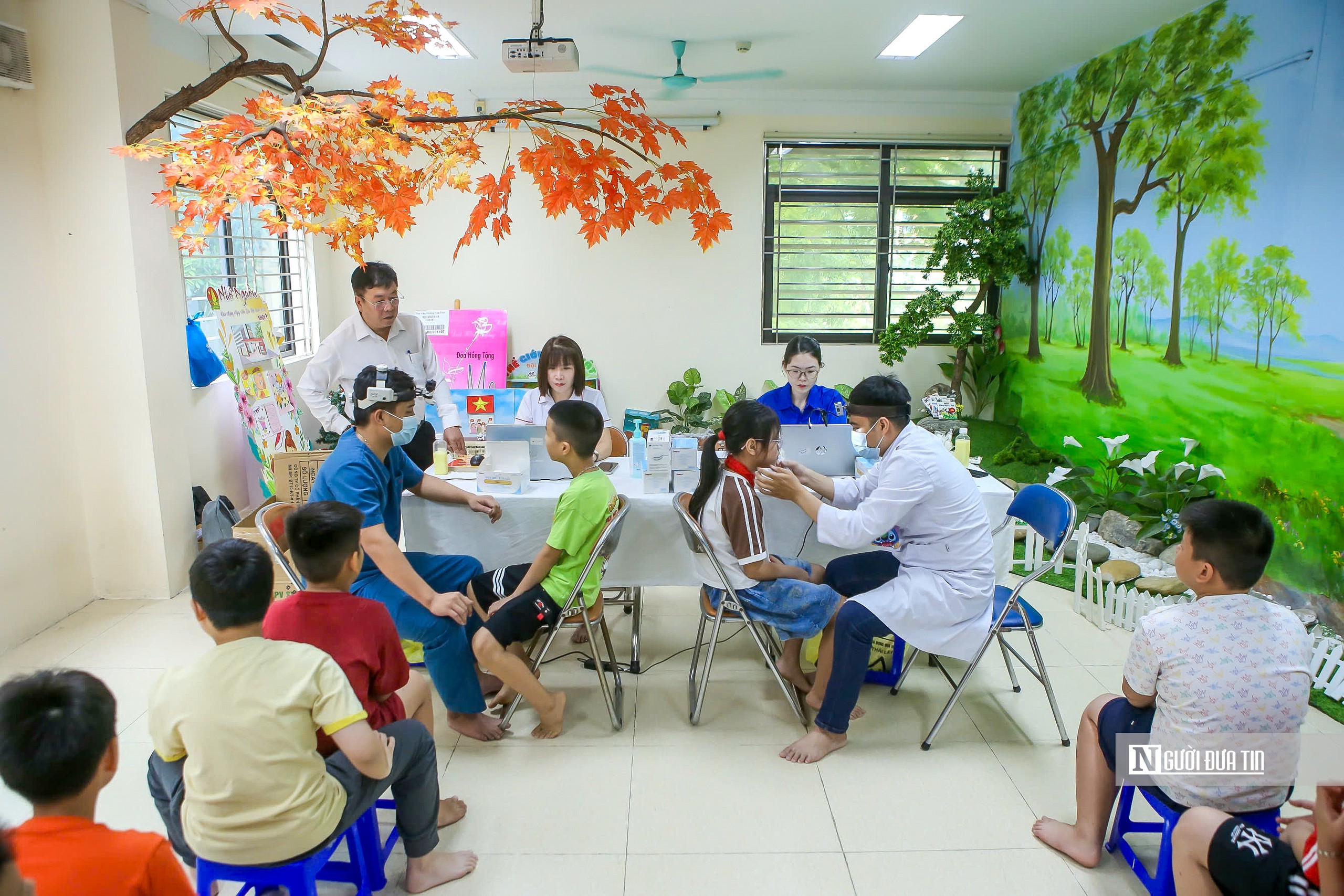 Hà Nội đồng loạt triển khai khám sức khỏe cho trẻ em, học sinh trước thềm năm học mới- Ảnh 1.