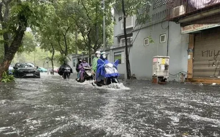 Bão số 4 hình thành, di chuyển rất chậm, diễn biến khó lường - Ảnh 2.