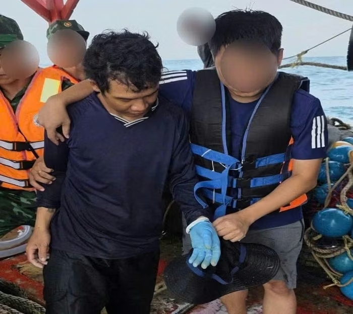 Bắt người đàn ông bị Interpol phát lệnh truy nã đỏ - Ảnh 1.