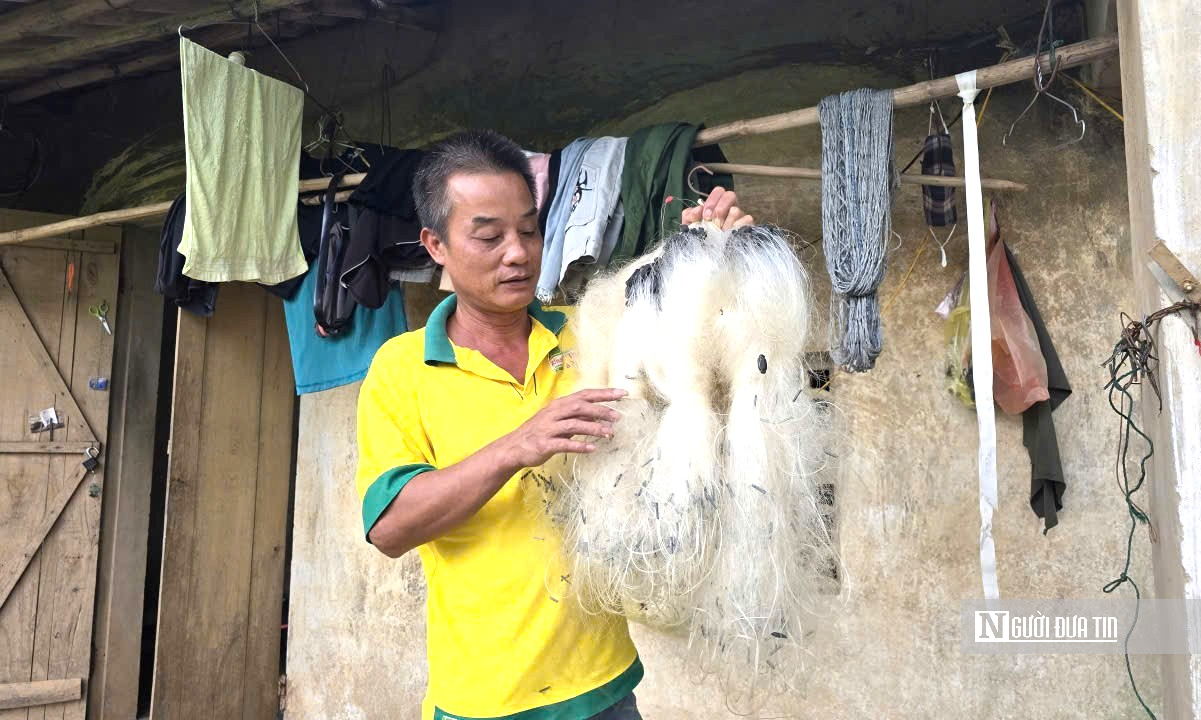 Cậu học trò nghèo xa mẹ từ 2 tuổi, mò cua bắt ốc mưu sinh đỗ Học viện chính trị - Ảnh 4.