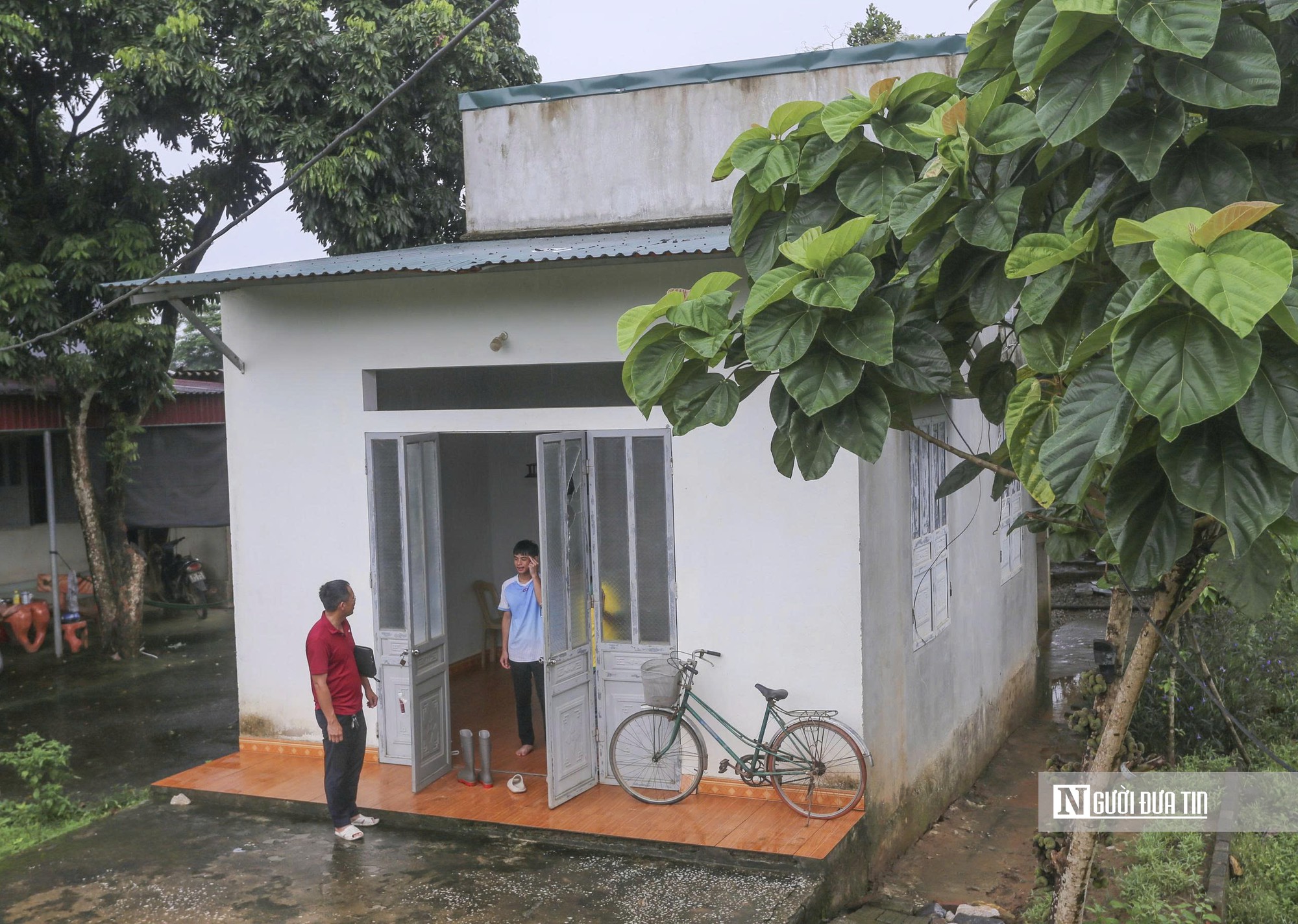 Cậu học trò nghèo xa mẹ từ 2 tuổi, mò cua bắt ốc mưu sinh đỗ Học viện chính trị - Ảnh 6.