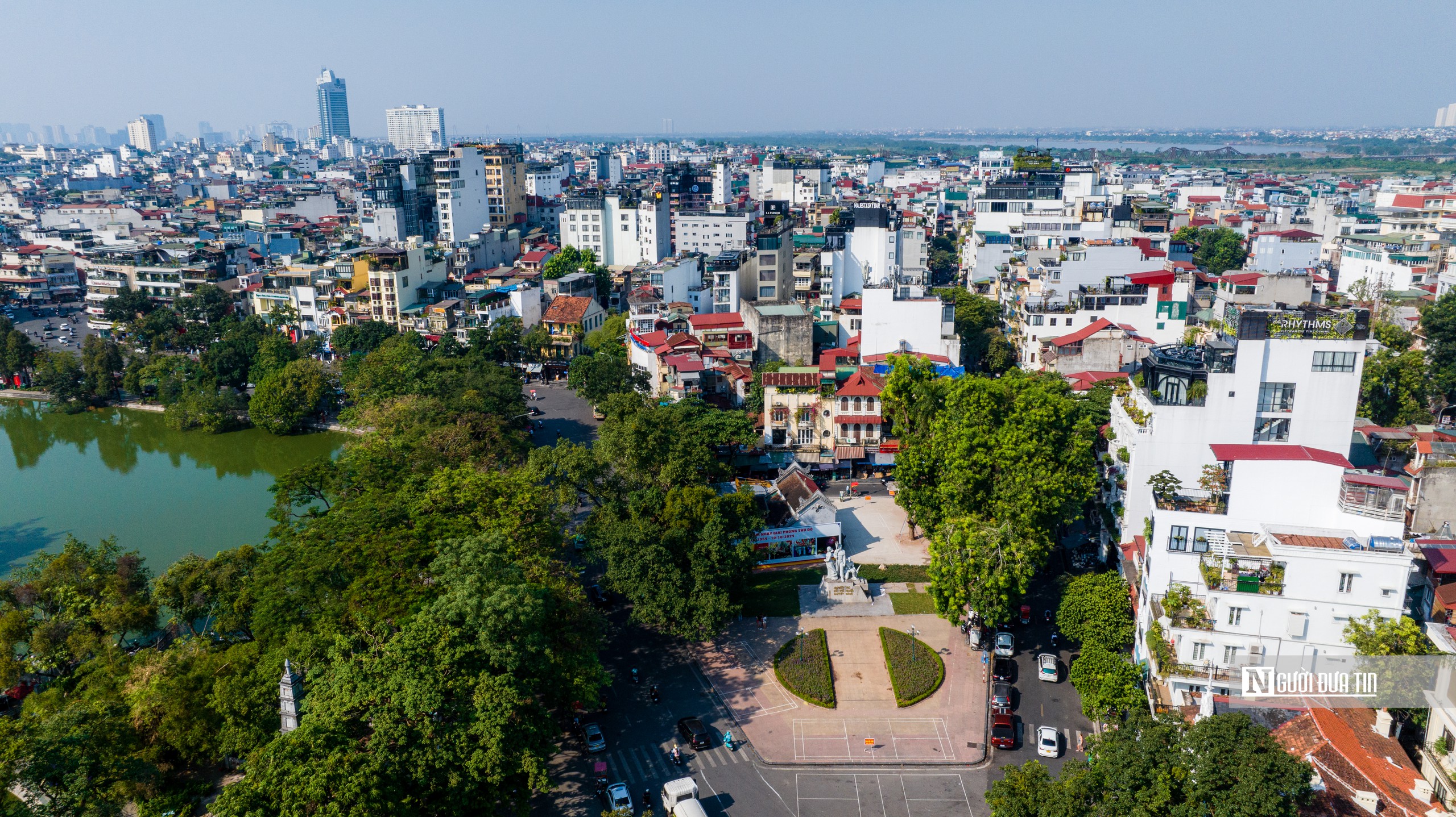 Cận cảnh tượng đài