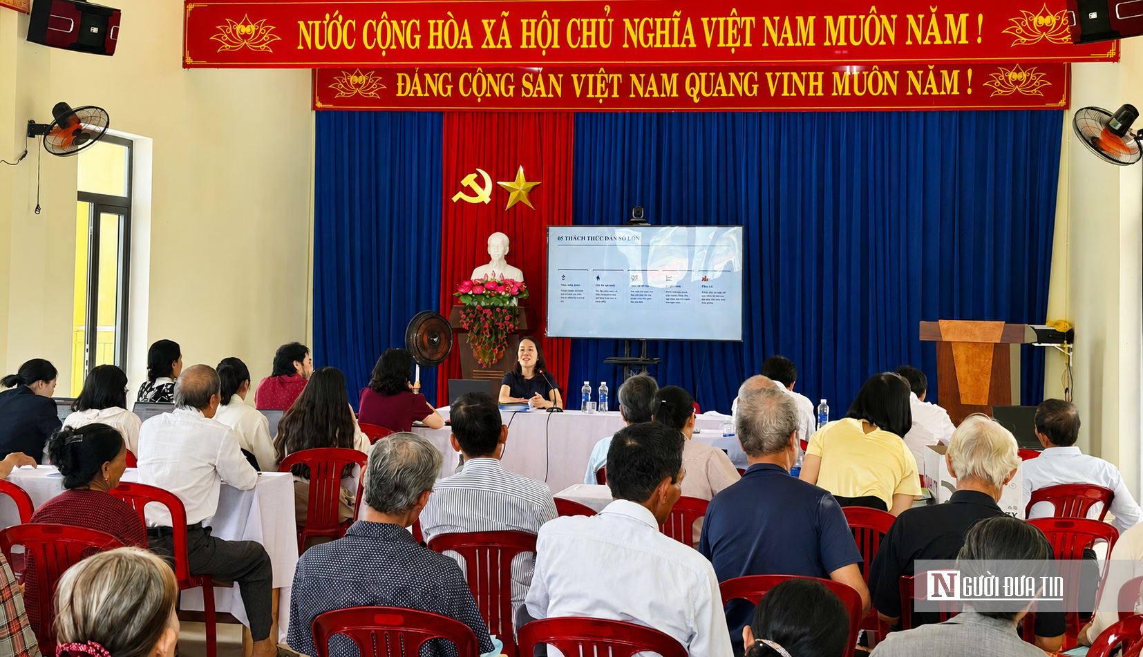 Từ chuyện t&aacute;ch đất cho con đến nhận diện bạo lực gia đ&igrave;nh- Ảnh 3.