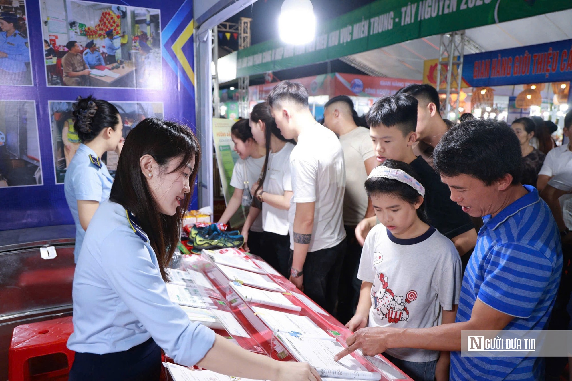Soi “hàng giả” khác “hàng thật” ngay tại hội chợ lớn nhất miền Trung – Tây Nguyên- Ảnh 6.