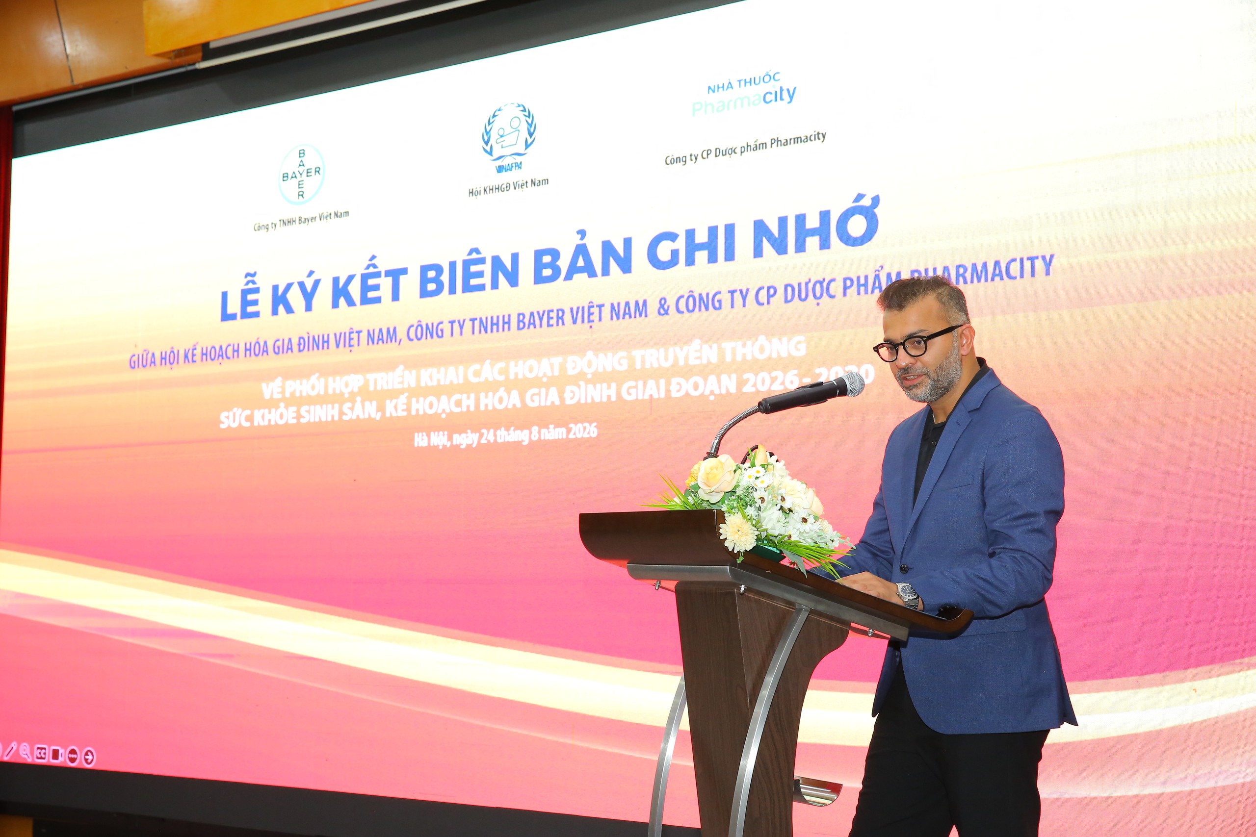 Chung tay đưa thông tin sức khỏe sinh sản chính xác đến gần người dân - Ảnh 4.