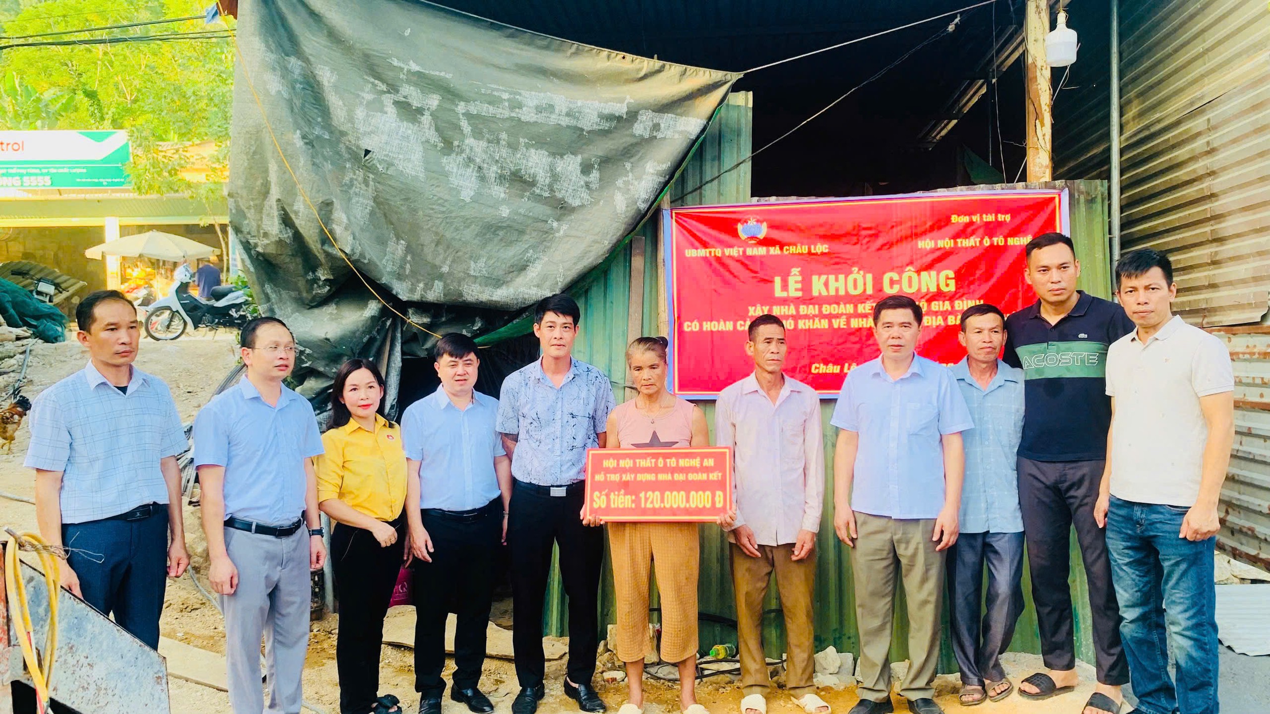 Chương trình “Vì người nghèo” Nghệ An: Thắp lửa yêu thương dưới những mái nhà kiên cố - Ảnh 5.