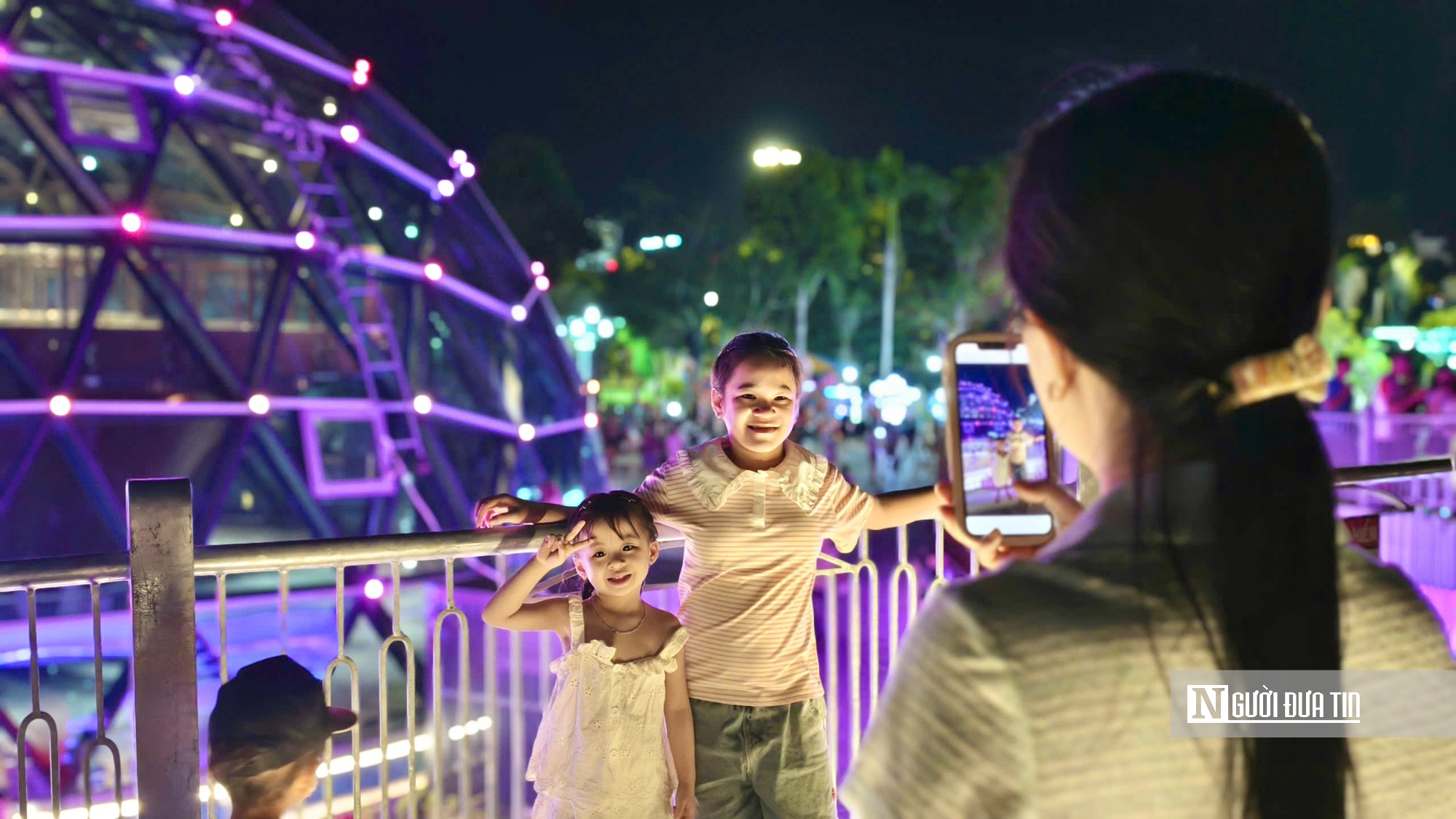 Bờ s&ocirc;ng Tr&agrave; Kh&uacute;c "biến h&igrave;nh" về đ&ecirc;m sau loạt c&ocirc;ng tr&igrave;nh lớn- Ảnh 10.